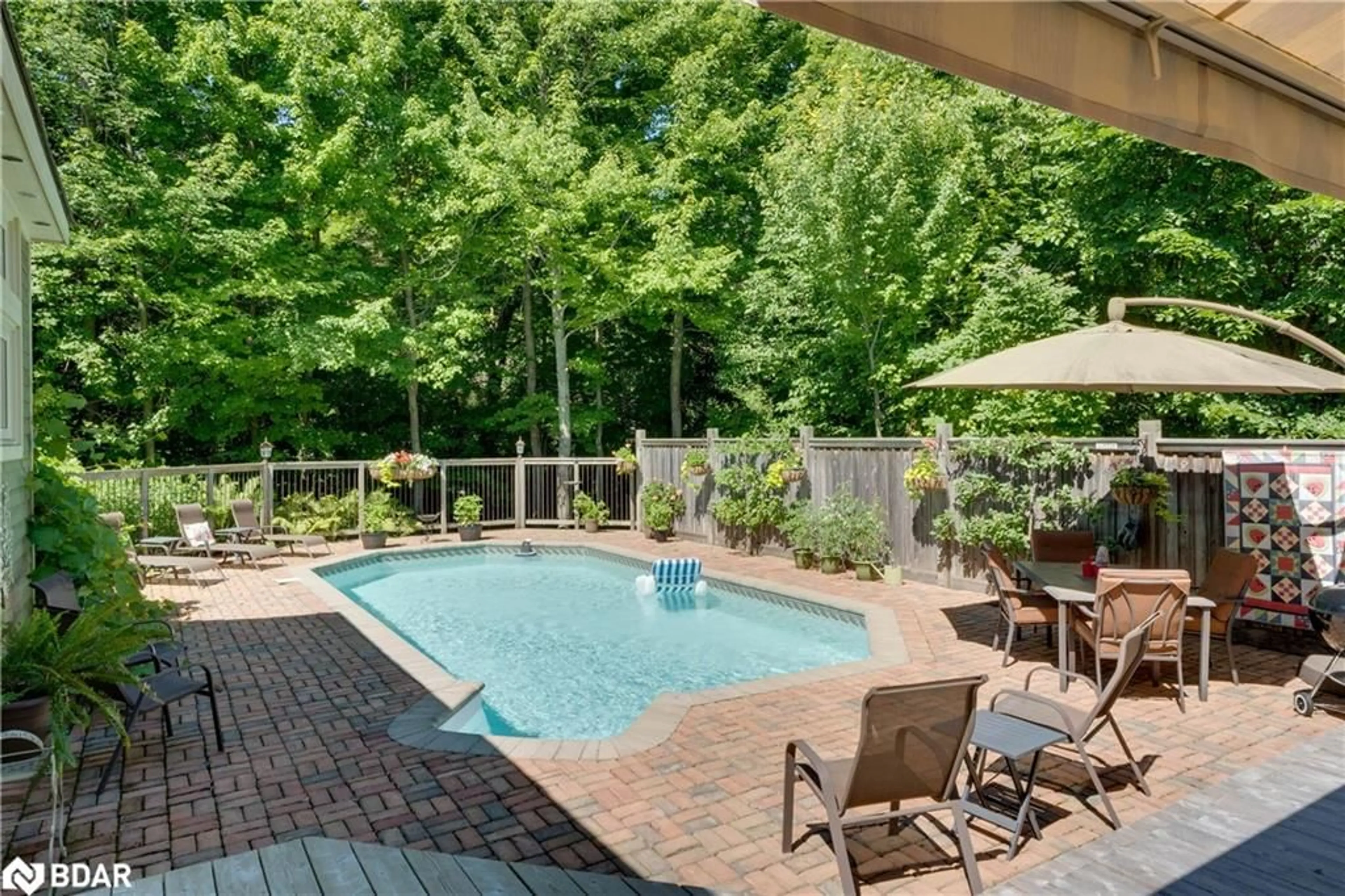 Pool for 26 Paddy Dunn's Cir, Springwater Ontario L9X 0T1