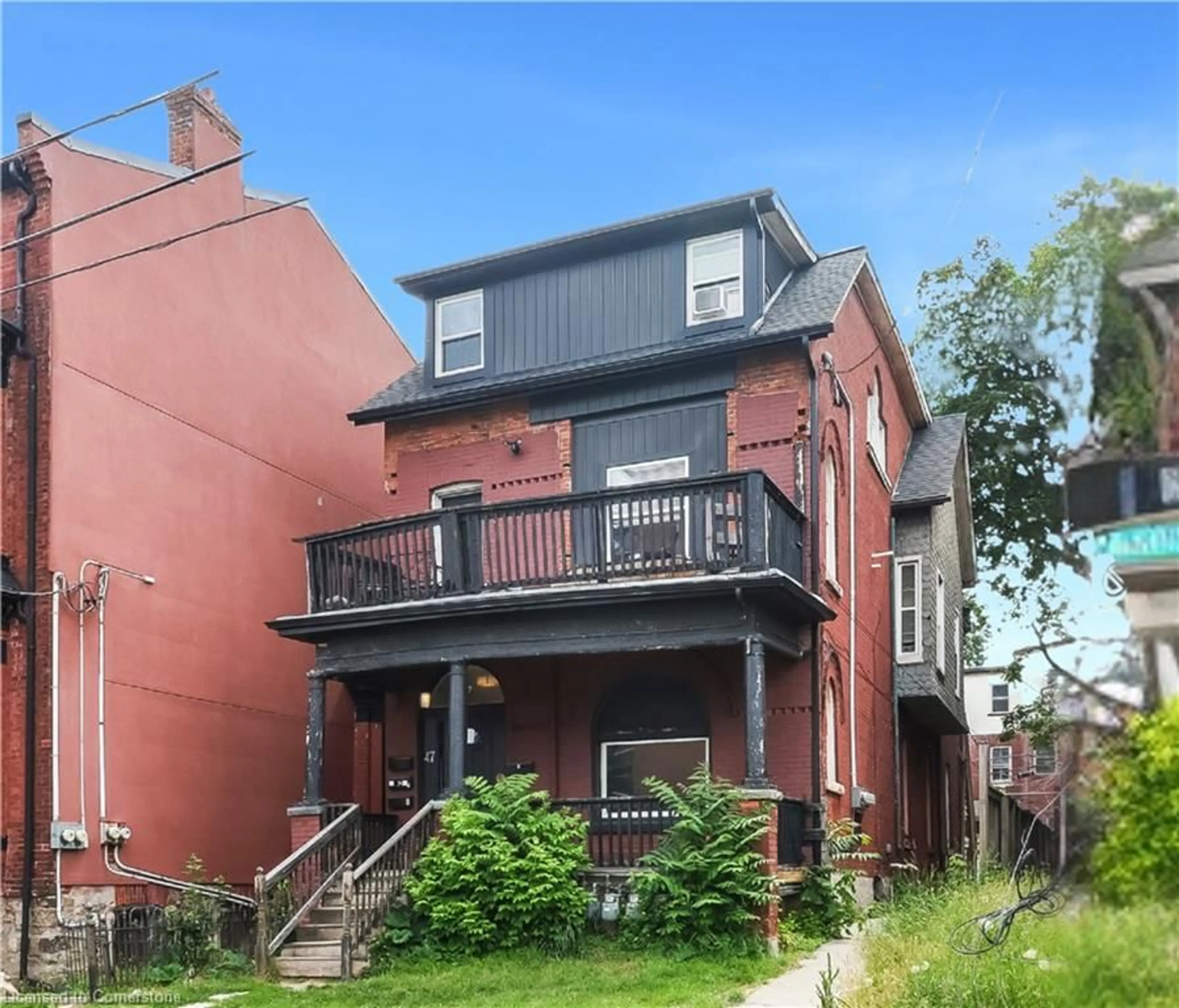 Home with brick exterior material, street for 47 Wellington St, Hamilton Ontario L8N 2P9