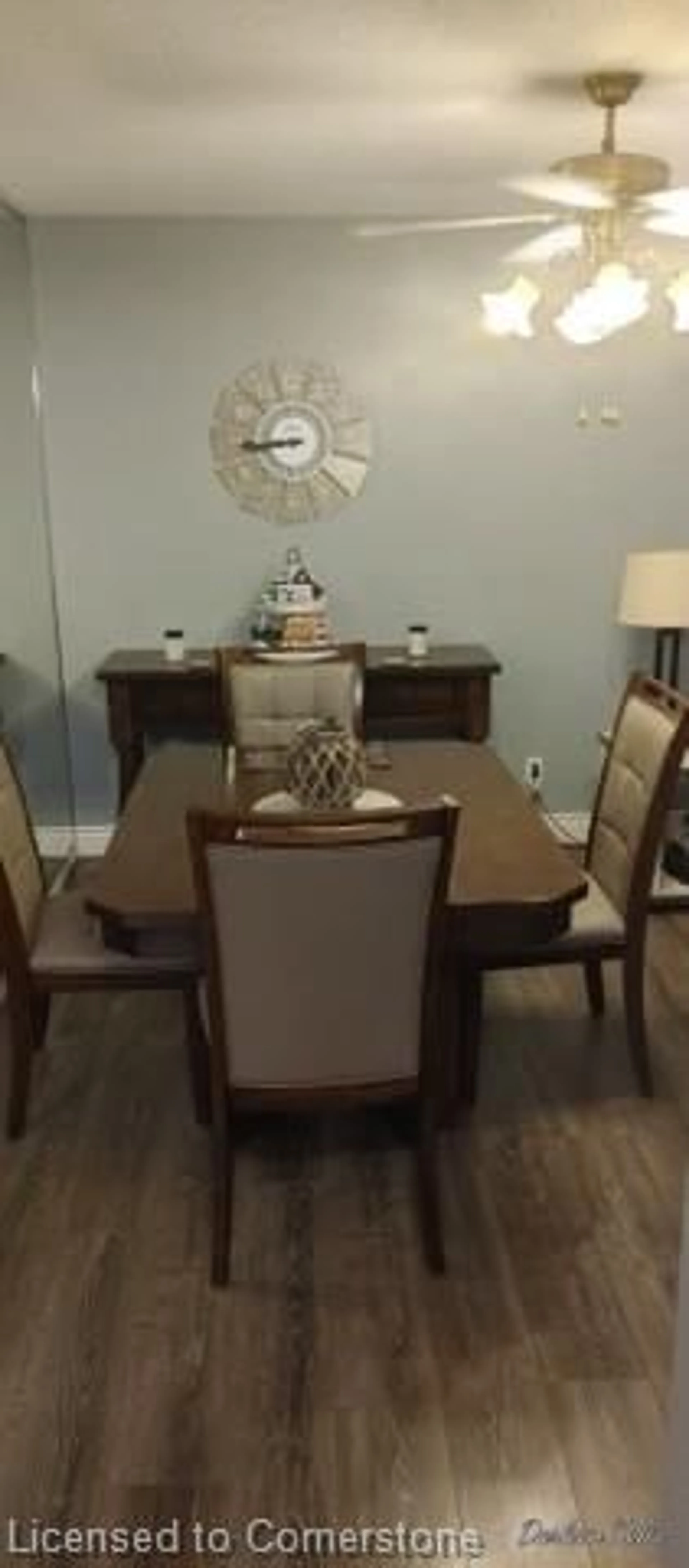 Dining room, wood/laminate floor for 37 Briar Knoll Dr, Kitchener Ontario N2E 1X9