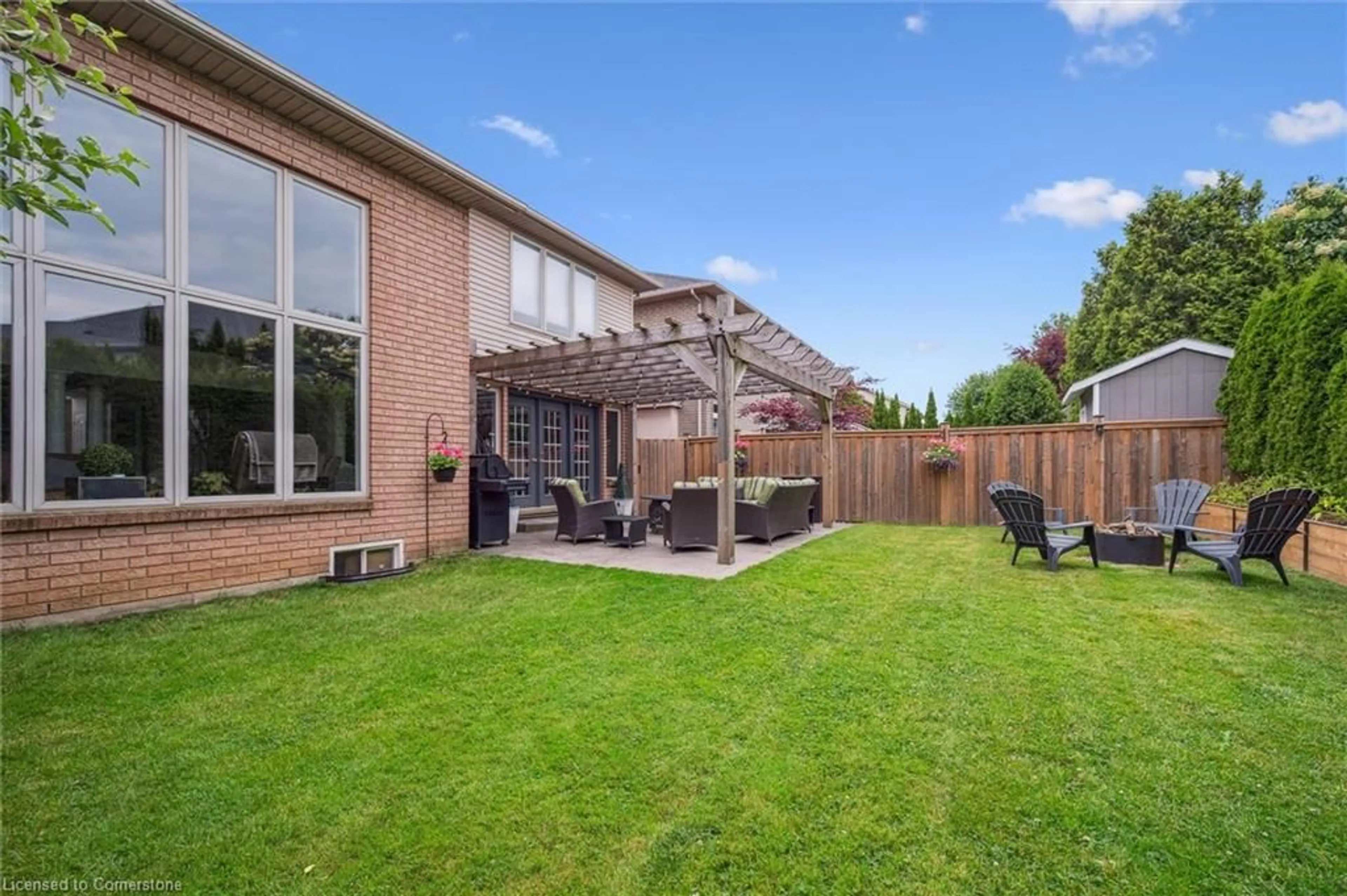 Patio, street for 38 Surrey Dr, Ancaster Ontario L9K 1L9