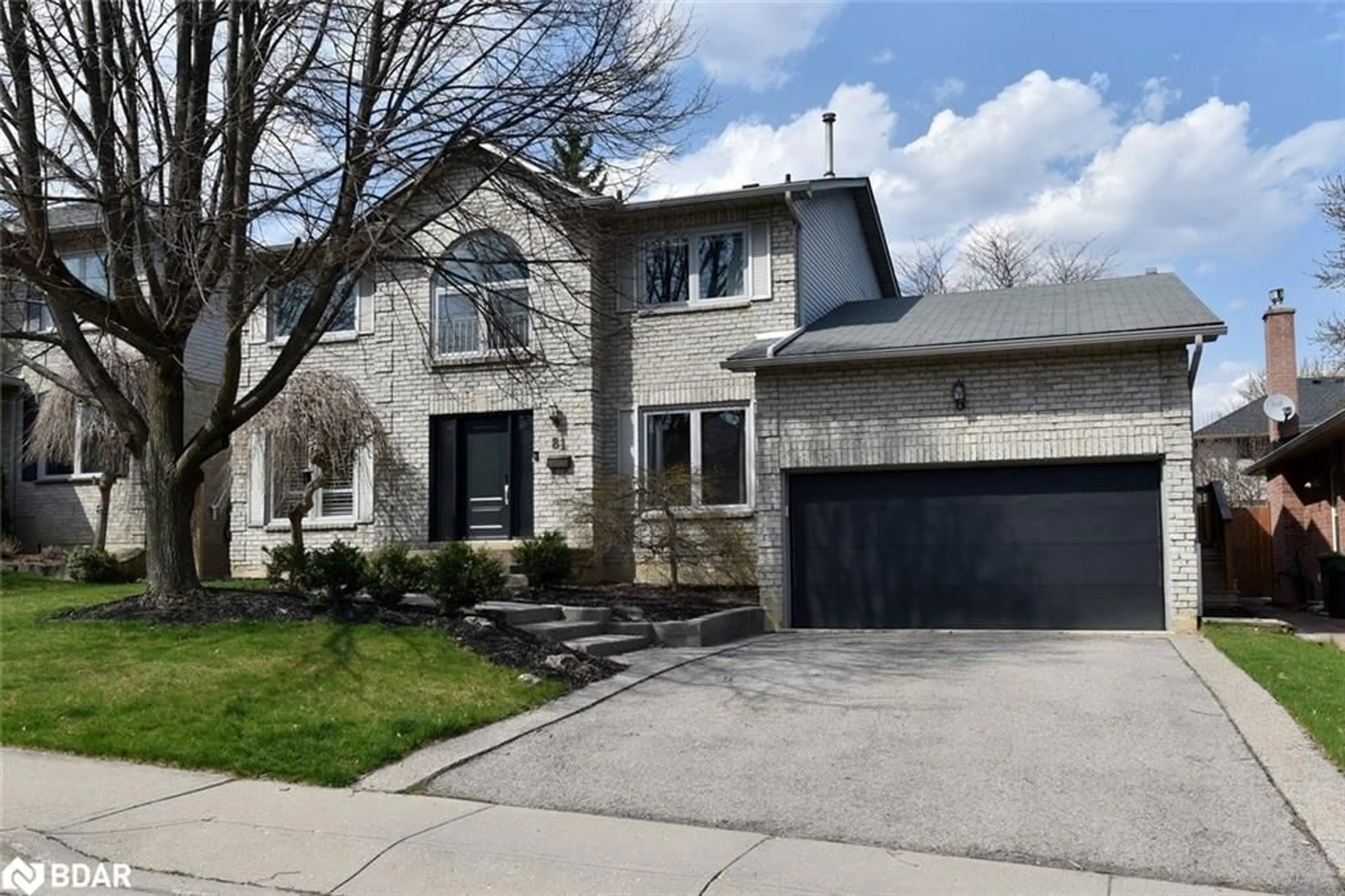 Home with brick exterior material, street for 81 Jerome Park Dr, Dundas Ontario L9H 6R8