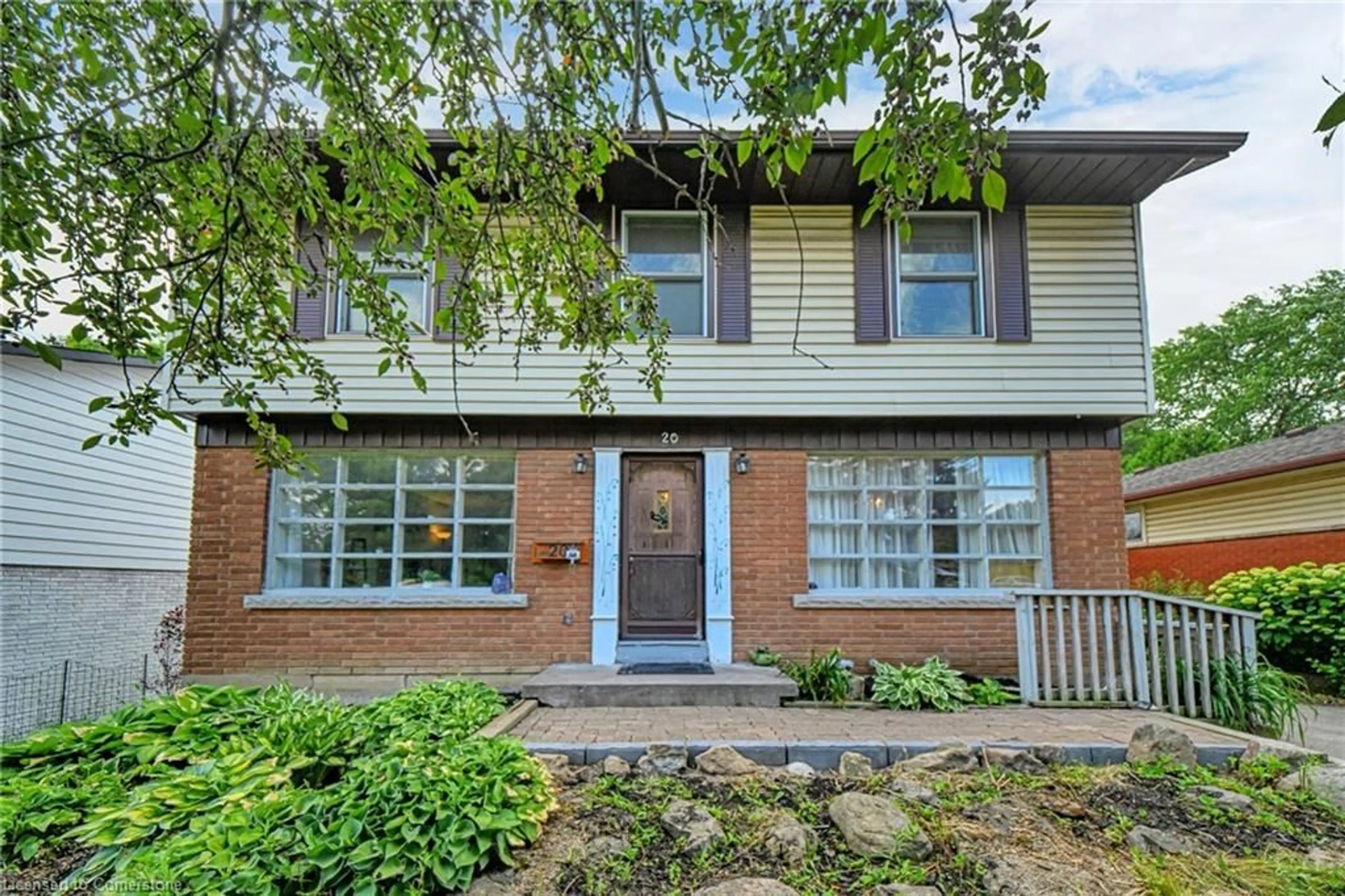 Home with brick exterior material, street for 20 Autumn Leaf Rd, Dundas Ontario L9H 3V7