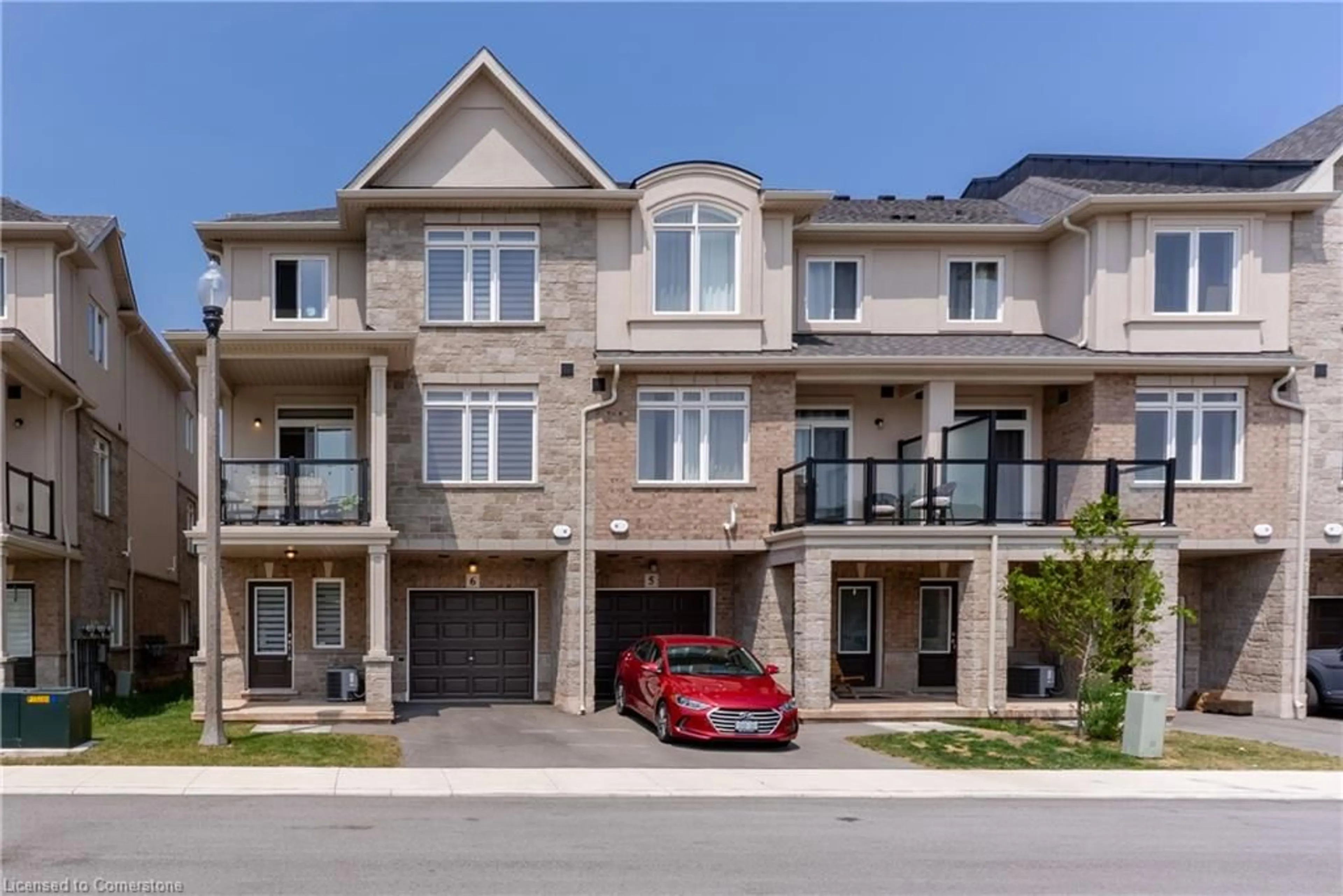 Home with brick exterior material, street for 40 Zinfandel Dr, Hamilton Ontario L8E 0L1