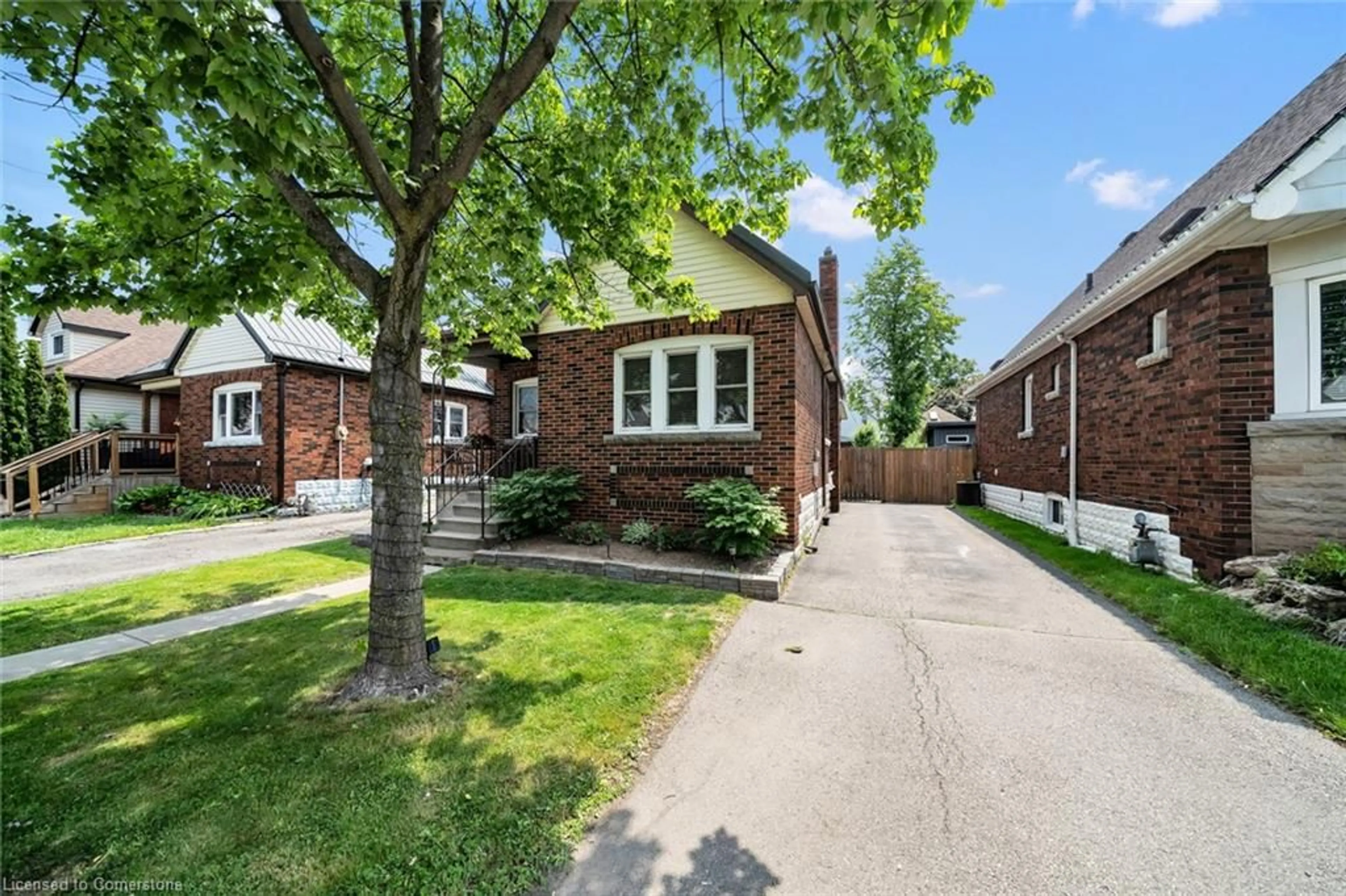 Home with brick exterior material, street for 168 Cope St, Hamilton Ontario L8H 5B4