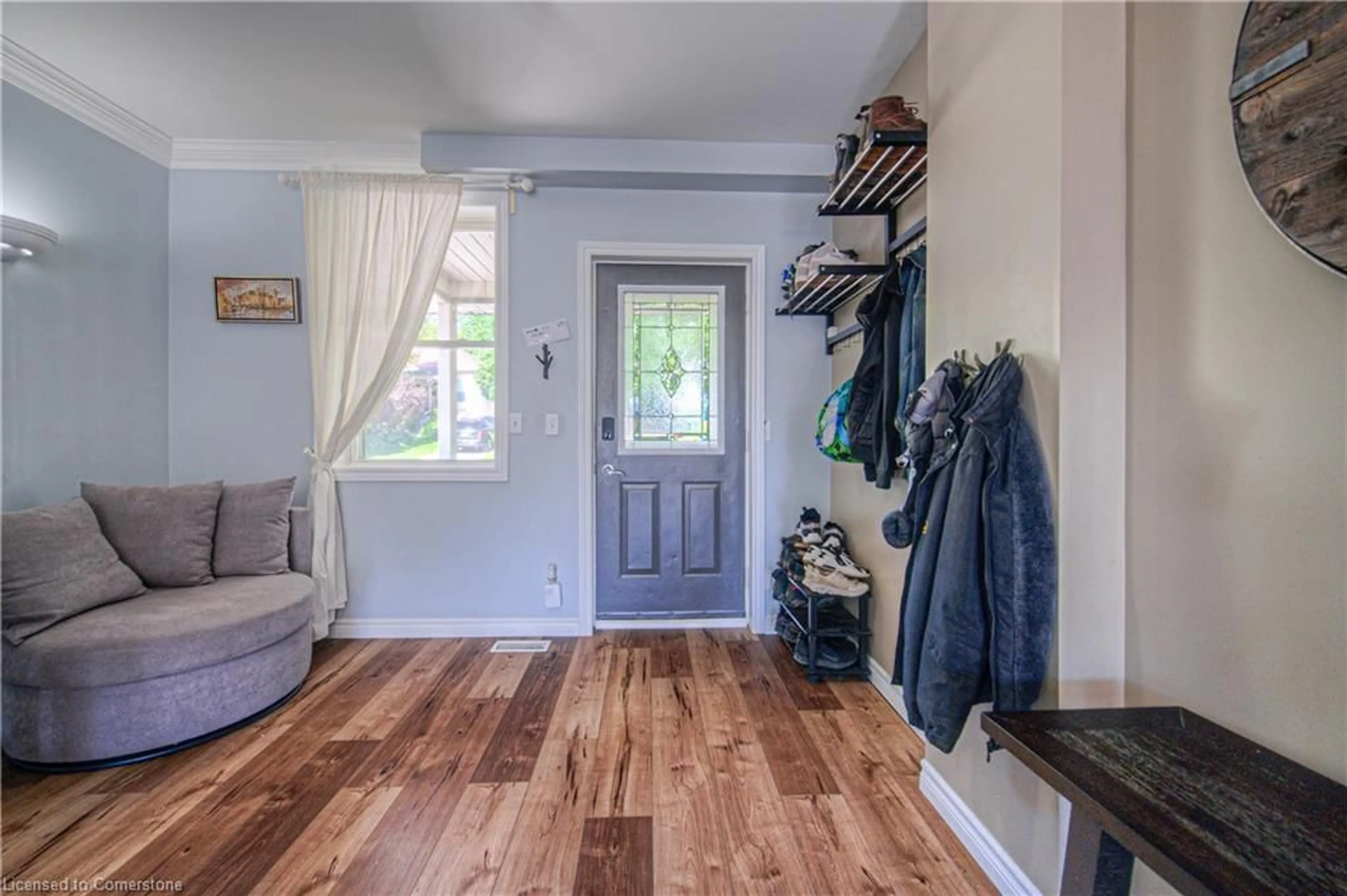 Indoor entryway for 63 Forest Rd, Cambridge Ontario N1S 3B4