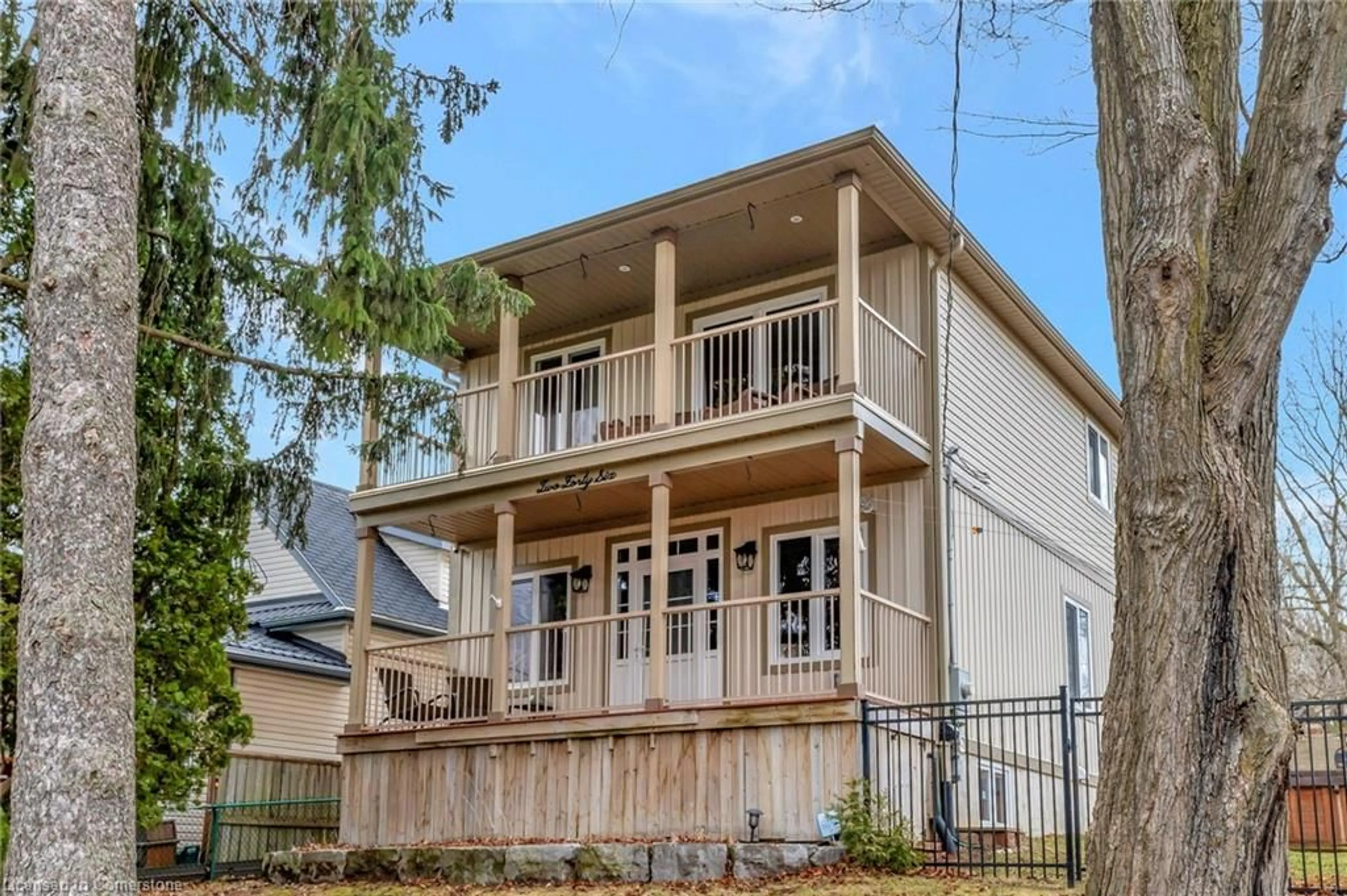 Home with vinyl exterior material, street for 242-246 Queen St, Cambridge Ontario N3C 2B5