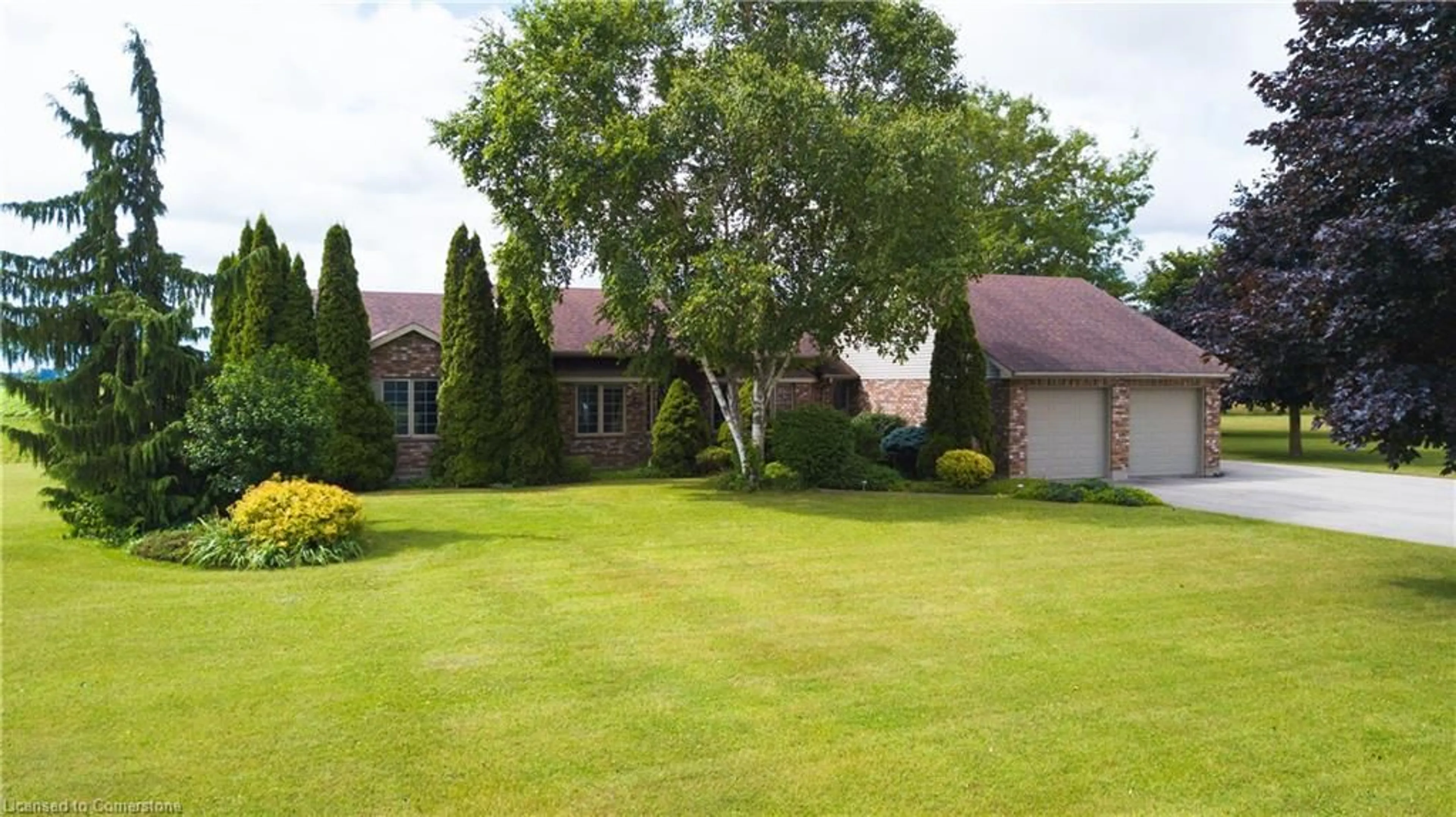 A pic from outside/outdoor area/front of a property/back of a property/a pic from drone, street for 148 Concession 12 Townsend, Waterford Ontario N0E 1Y0