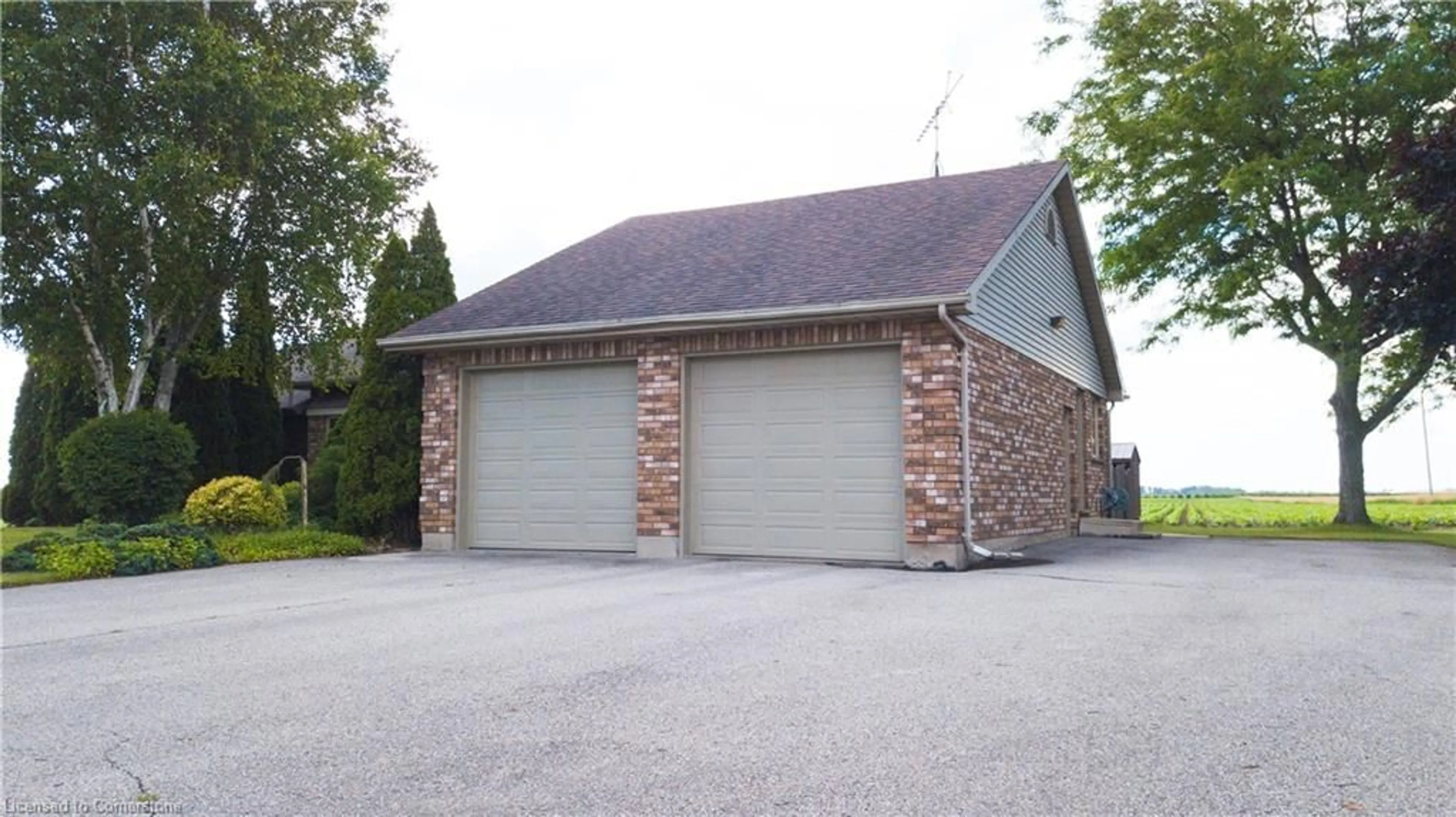 Indoor garage for 148 Concession 12 Townsend, Waterford Ontario N0E 1Y0