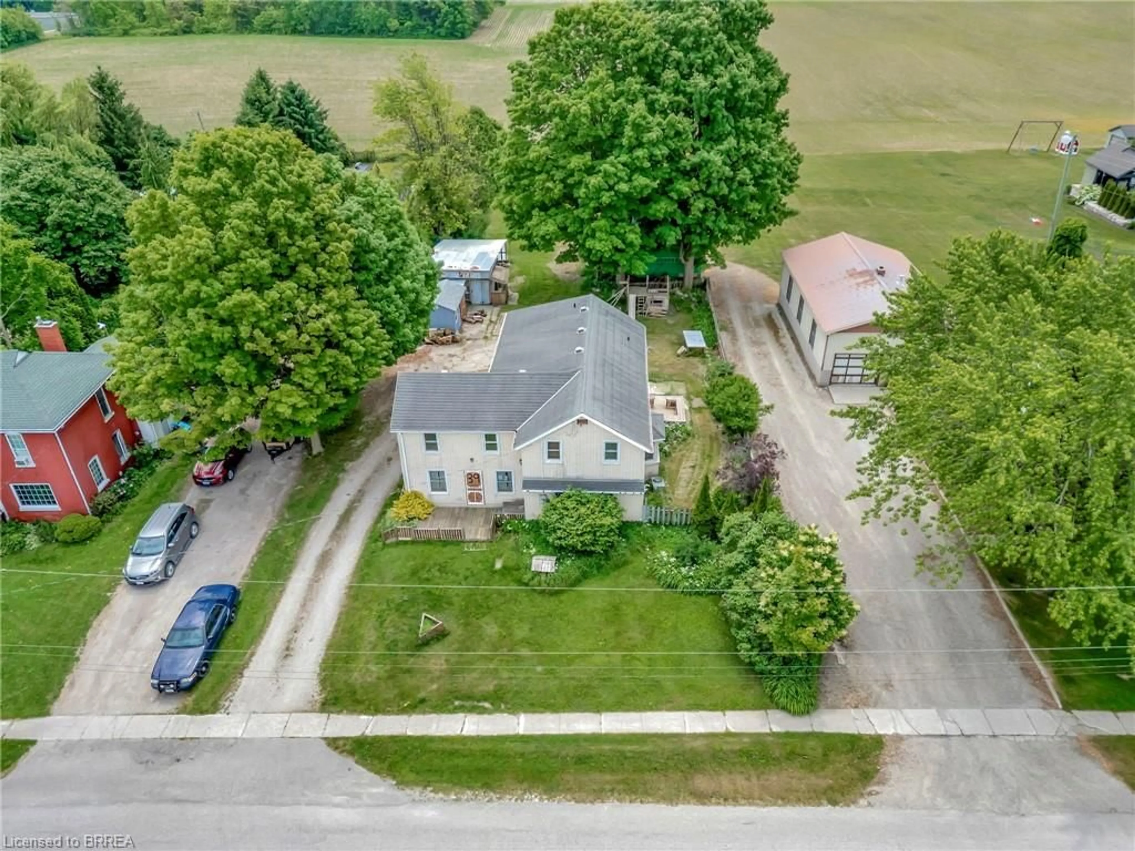 A pic from outside/outdoor area/front of a property/back of a property/a pic from drone, street for 39 Church St, Burgessville Ontario N0J 1C0