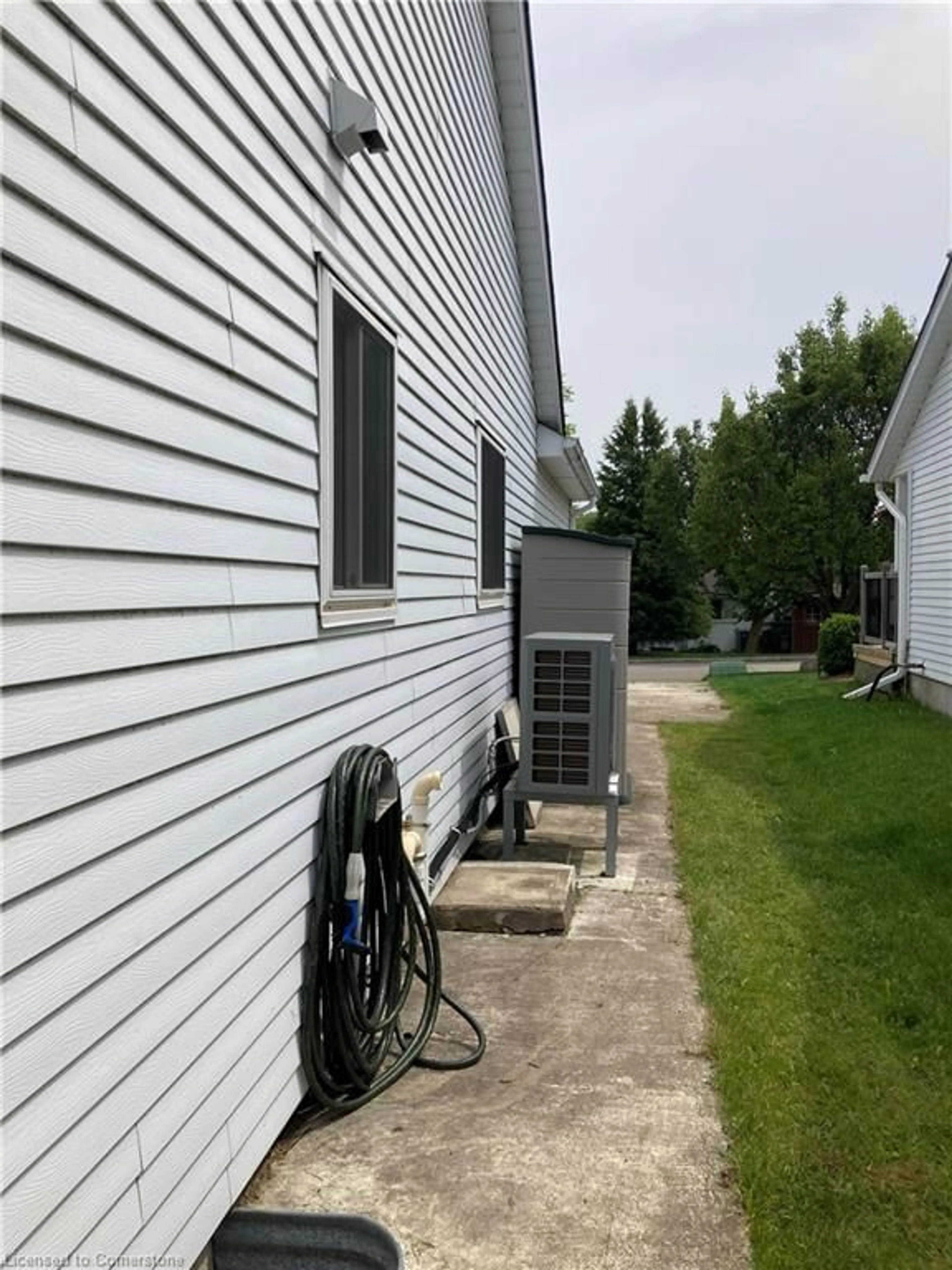 Unknown for 209 Haldane Crt, Waterloo Ontario N2T 1T6