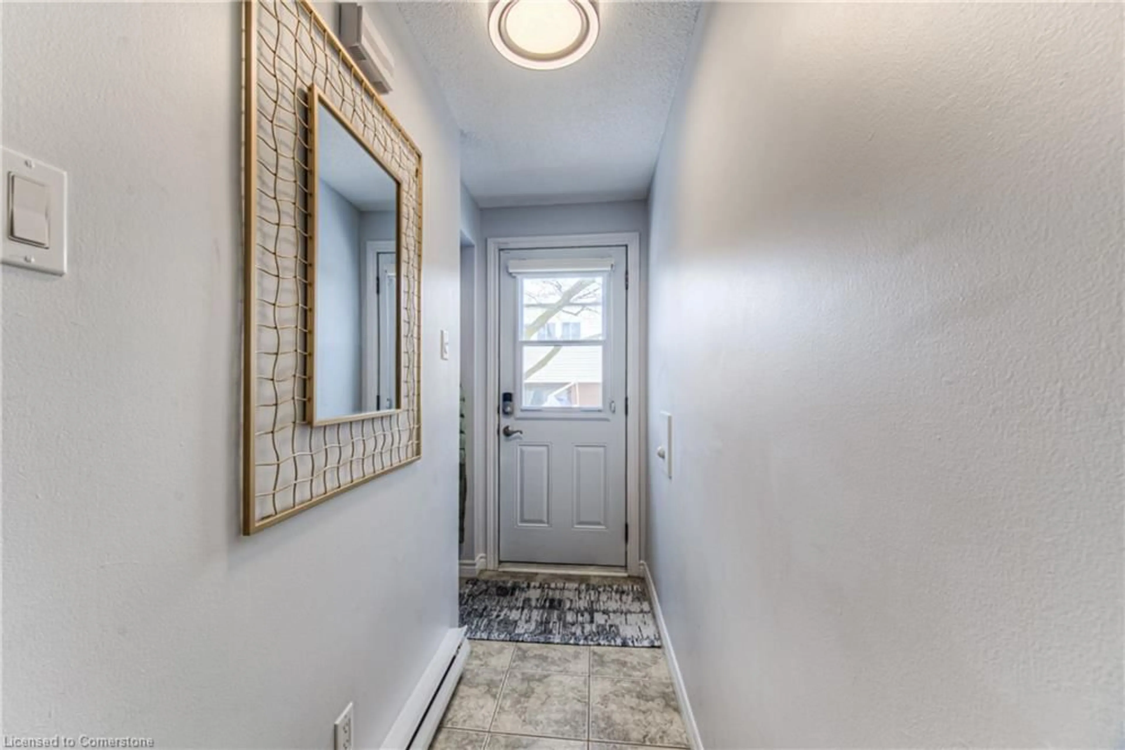 Indoor entryway for 35 Breckenridge Dr #23, Kitchener Ontario N2B 3H5
