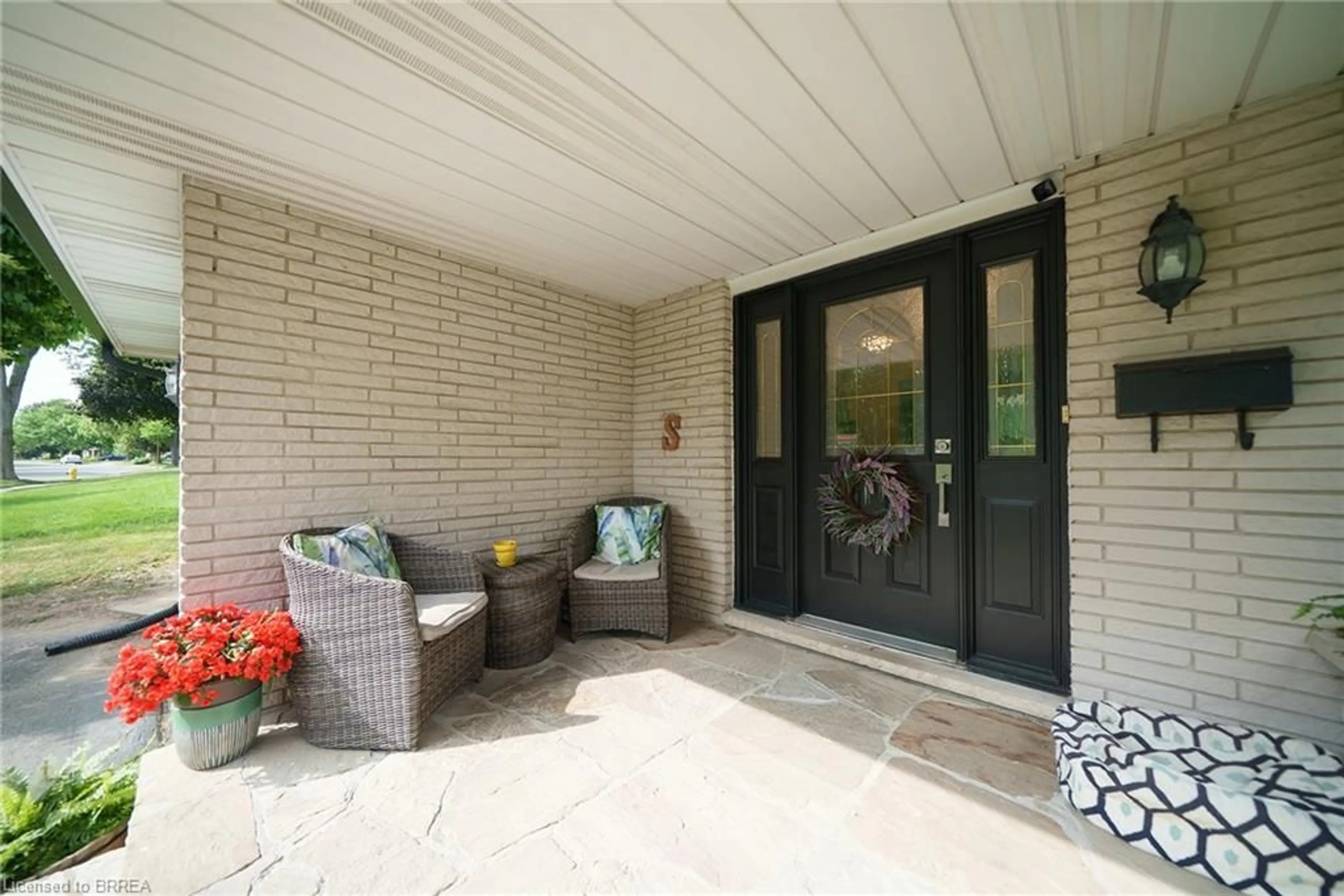 Unknown for 41 Westbrier Knoll, Brantford Ontario N3R 5W2