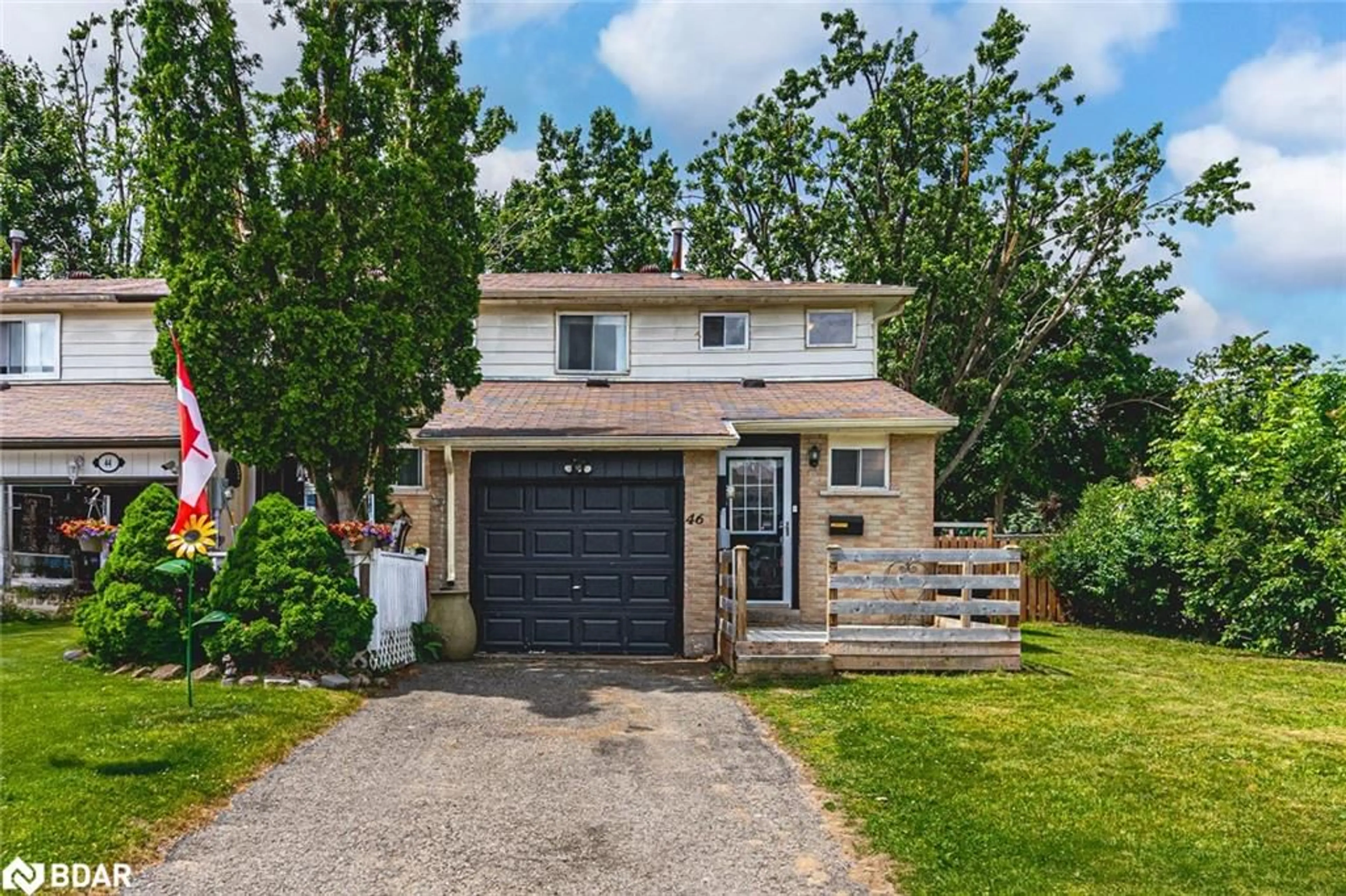 Unknown for 46 Chaucer Cres, Barrie Ontario L4N 4T7