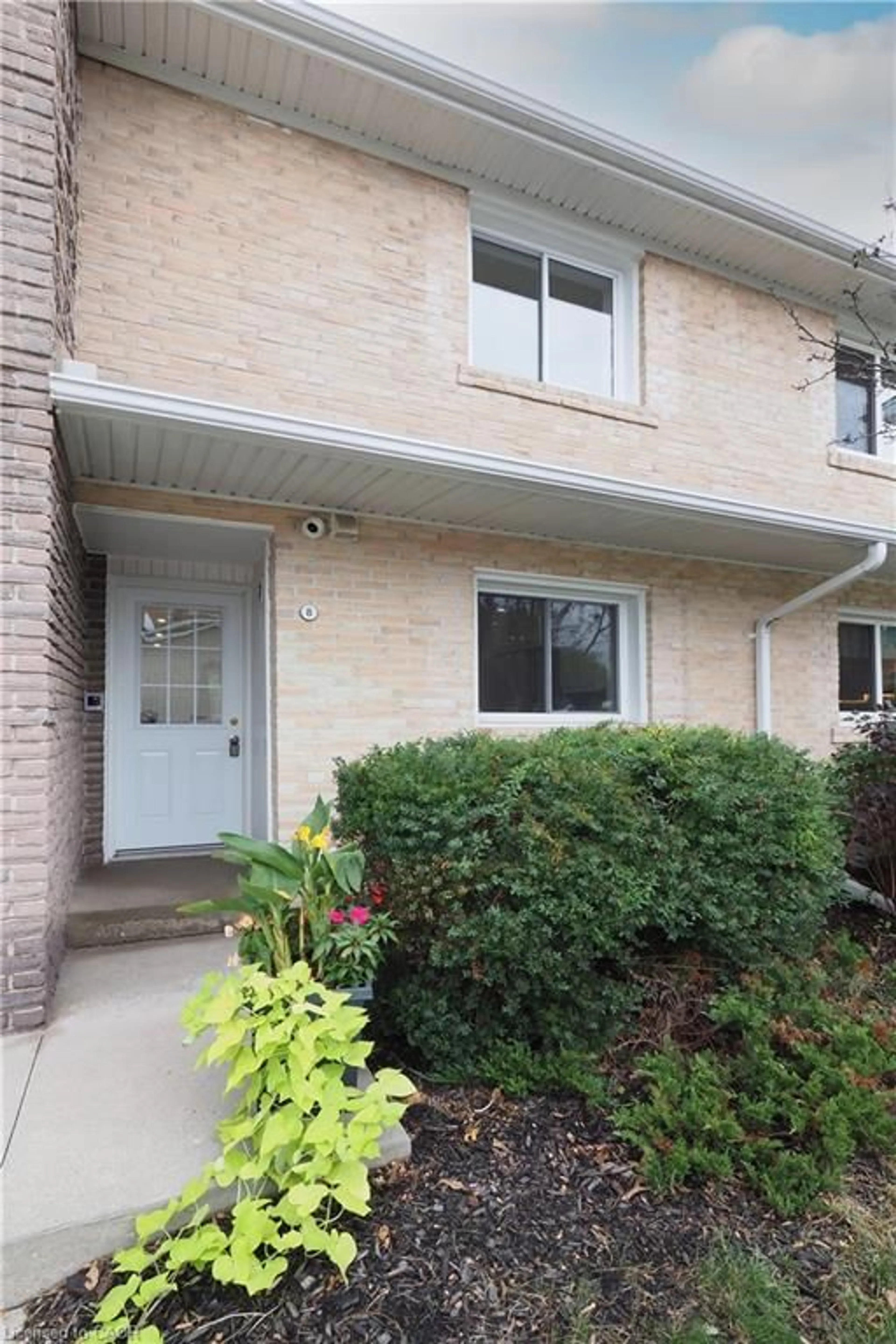 Unknown for 50 Westmount Rd #8, Kitchener Ontario N2M 1R5