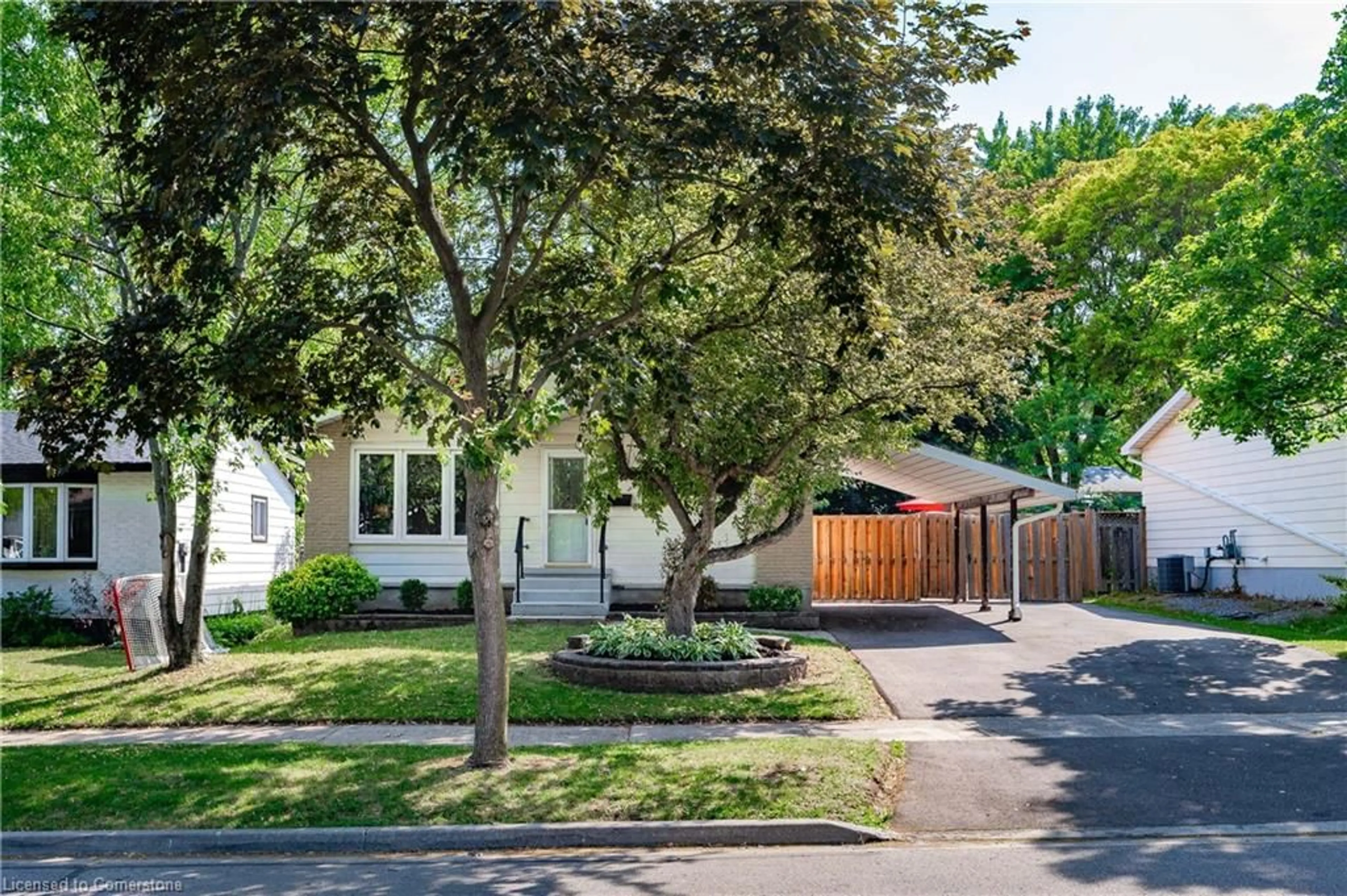 Unknown for 2118 Cavendish Dr, Burlington Ontario L7P 1Z3