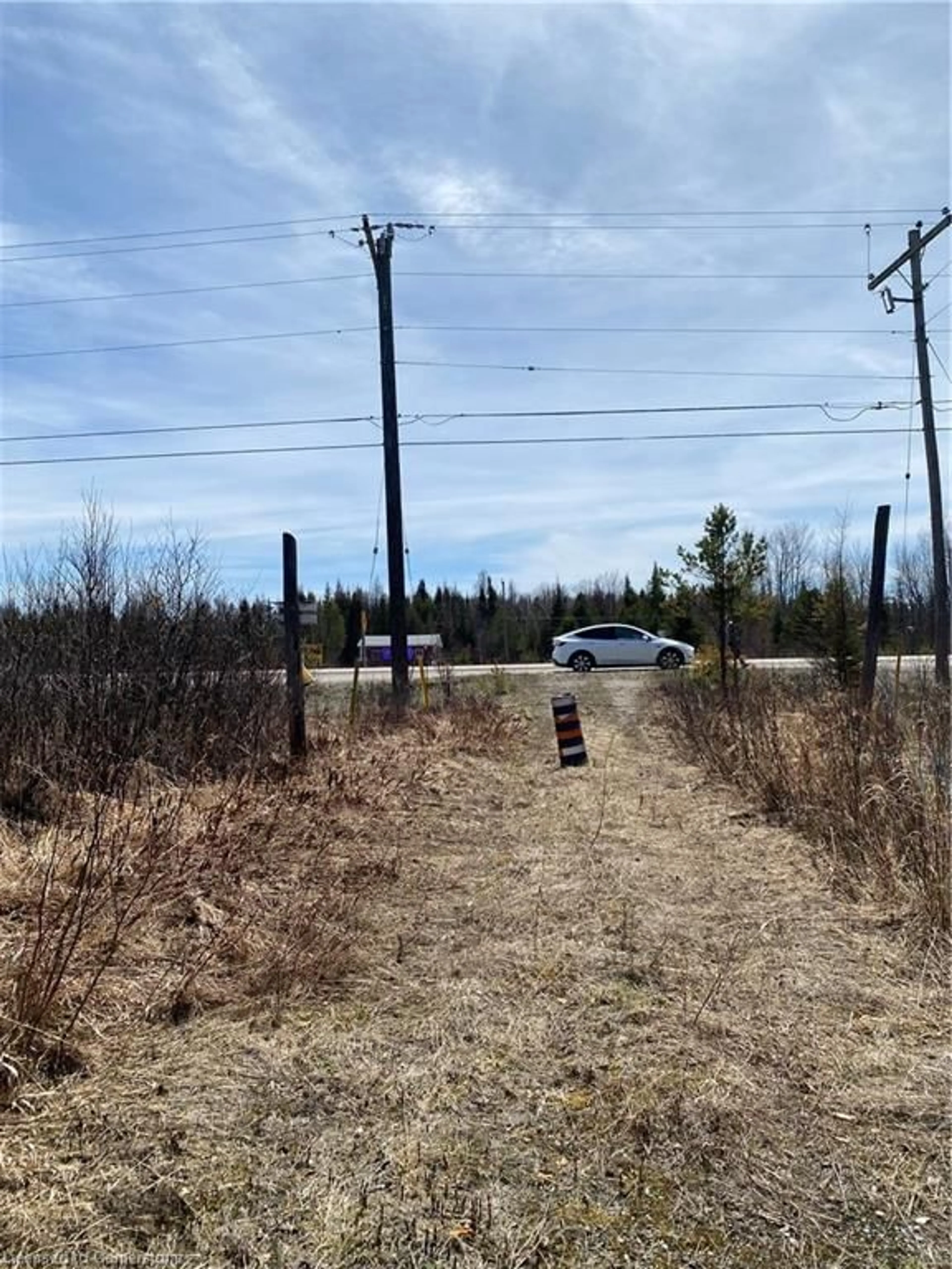 Unknown for 12253 (ON-17) Trans Canada Hwy, Sturgeon Falls Ontario P2B 2P1