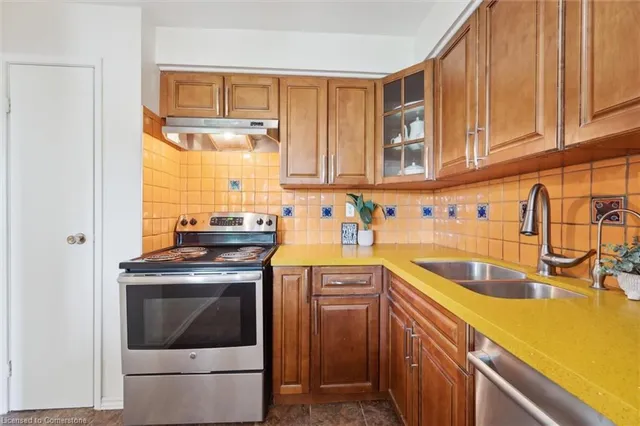 Additional property image - 223 Pioneer Dr Unit C21