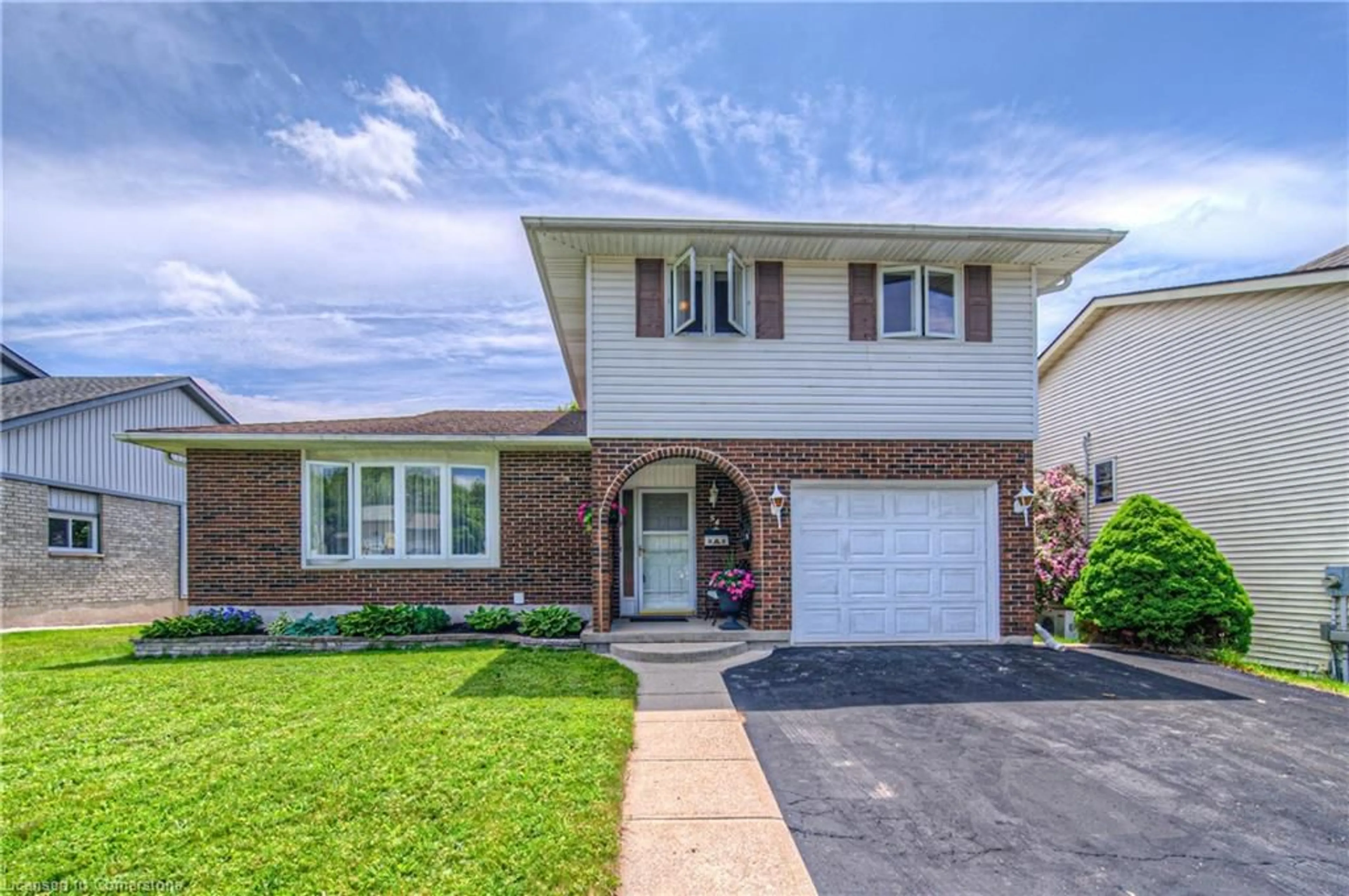 Home with brick exterior material, street for 54 Dalkeith Dr, Cambridge Ontario N1S 4P1