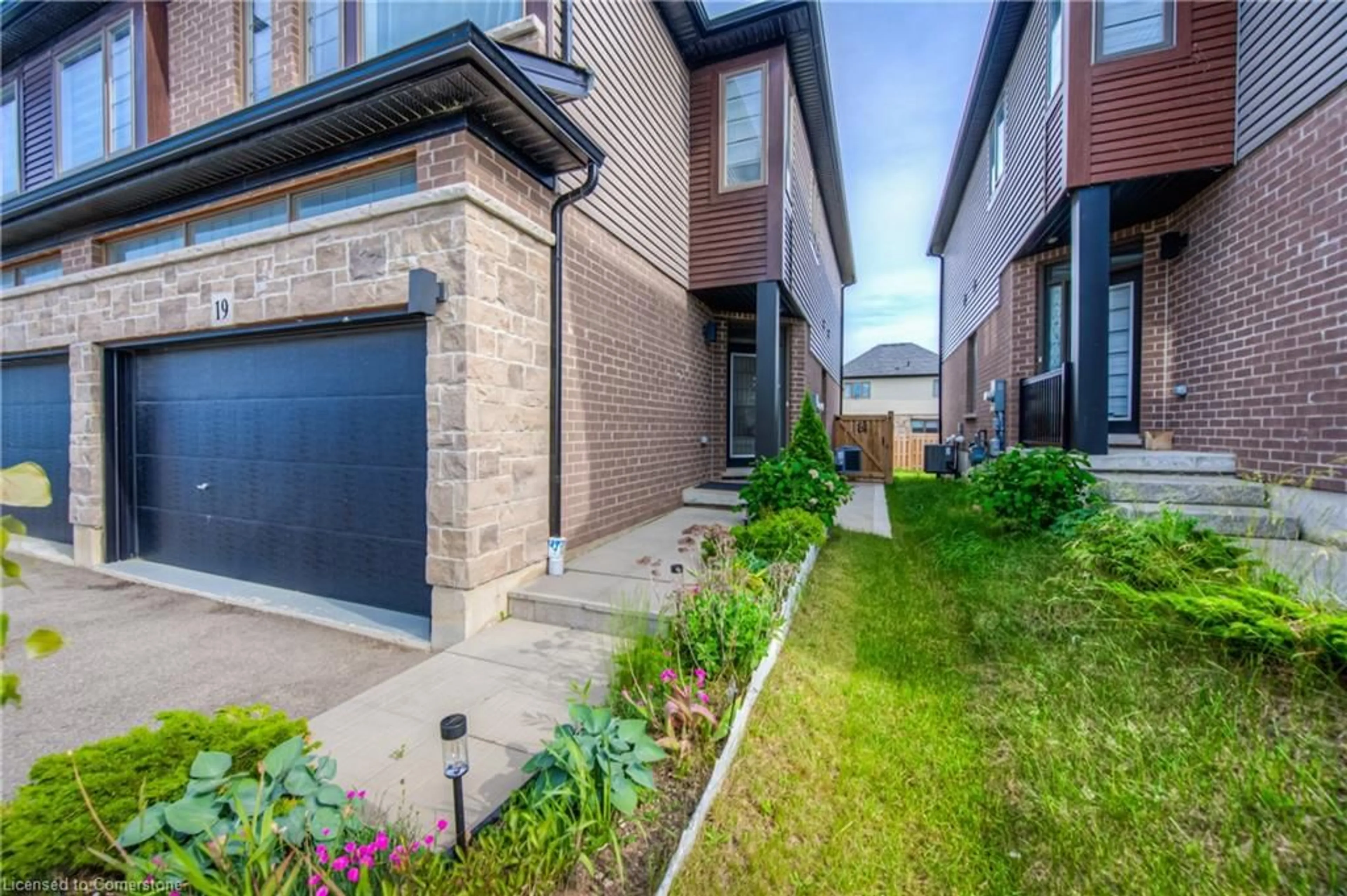 Home with brick exterior material, street for 19 Baker Lane, Paris Ontario N3L 0K3