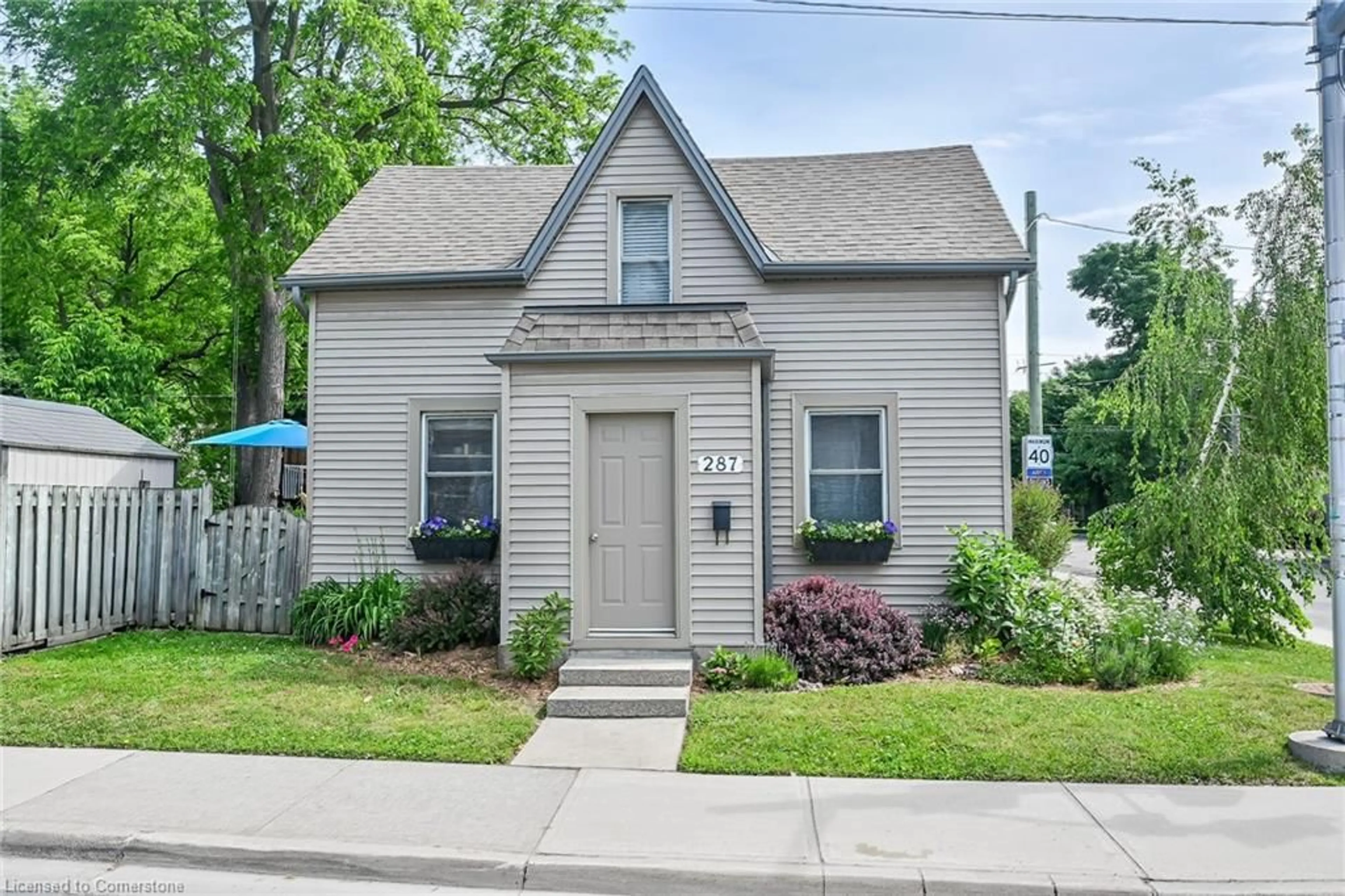 Unknown for 287 King St, Dundas Ontario L9H 1W3