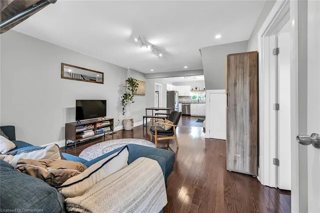 Additional property image - 287 King St