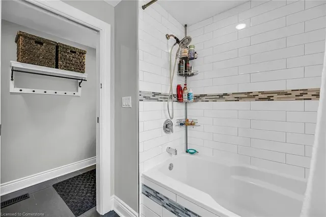 Additional property image - 287 King St