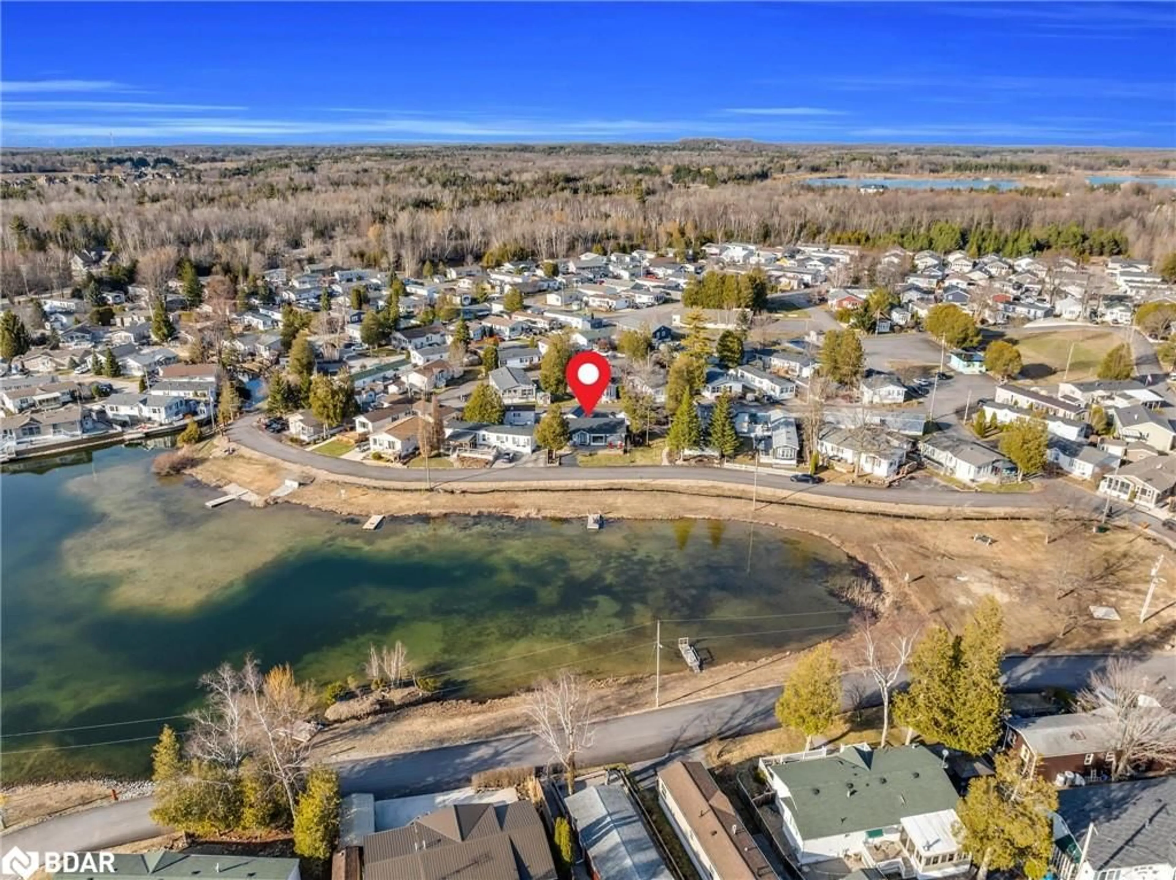 A pic from outside/outdoor area/front of a property/back of a property/a pic from drone, water/lake/river/ocean view for 35 Trillium Rd, Puslinch Ontario N0B 2J0