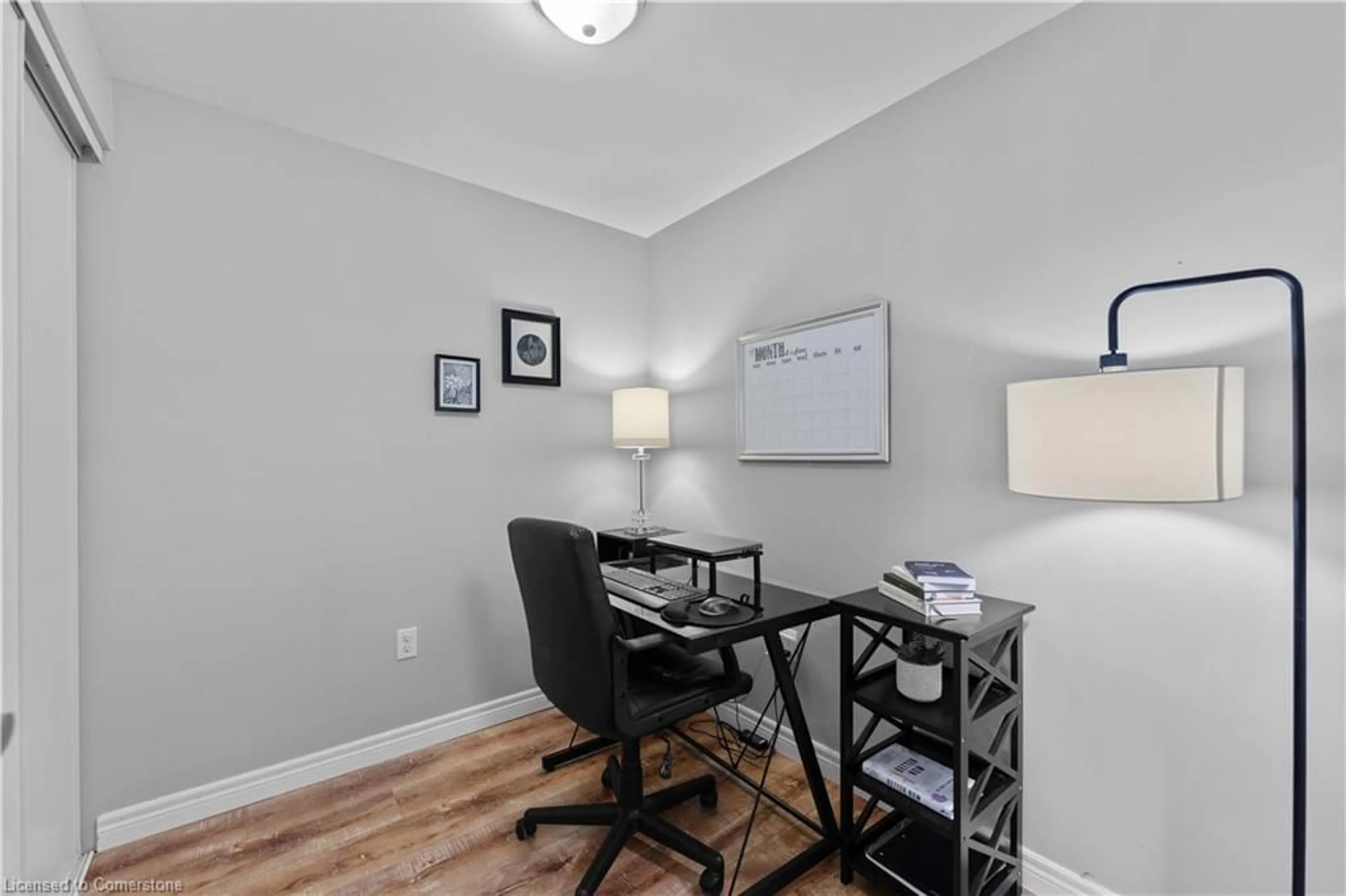 A pic of a room for 1440 Gordon St #317, Guelph Ontario N1L 1C8