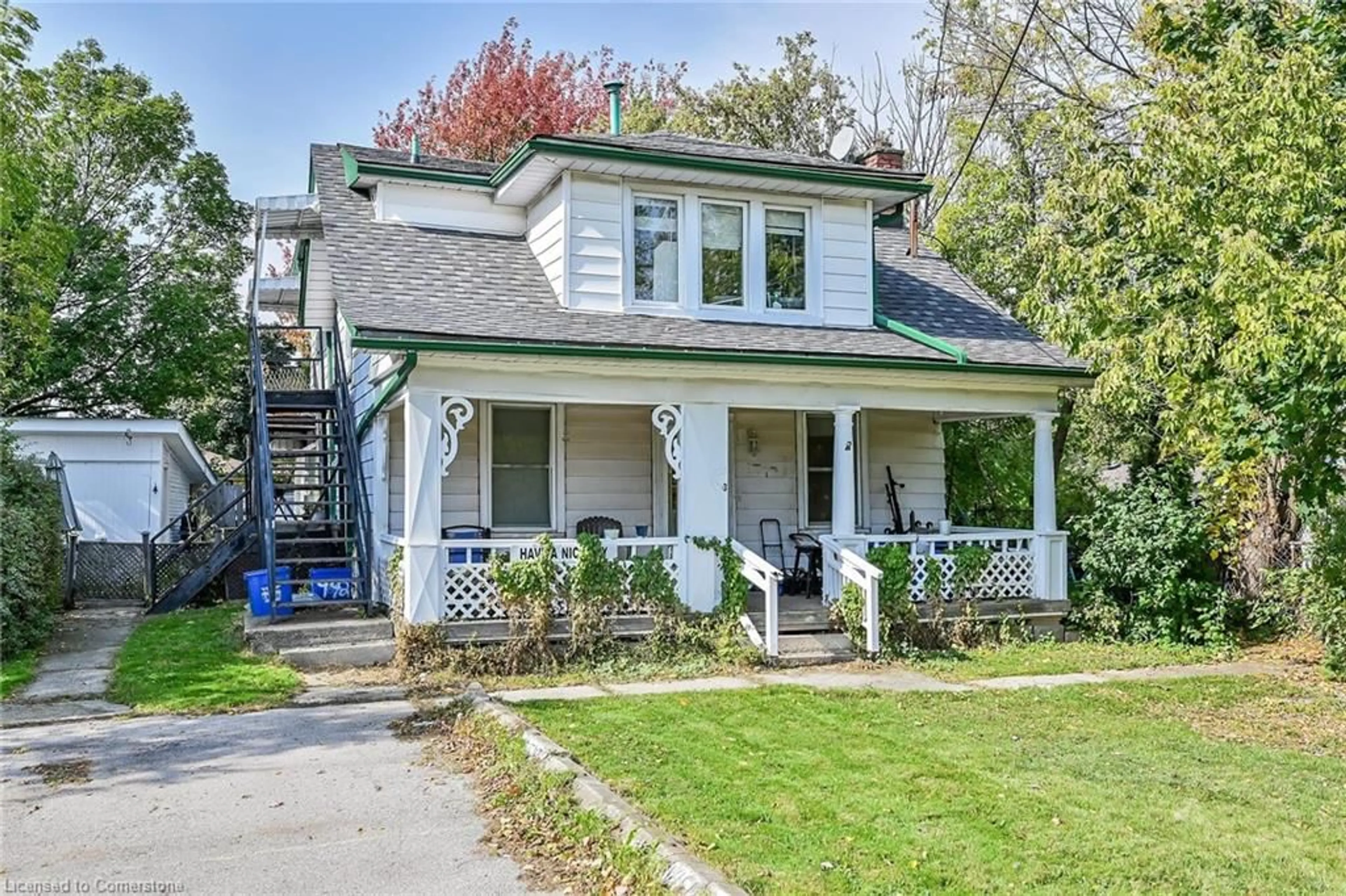 Home with vinyl exterior material, street for 942 Upper Gage Ave, Hamilton Ontario L8V 4K9
