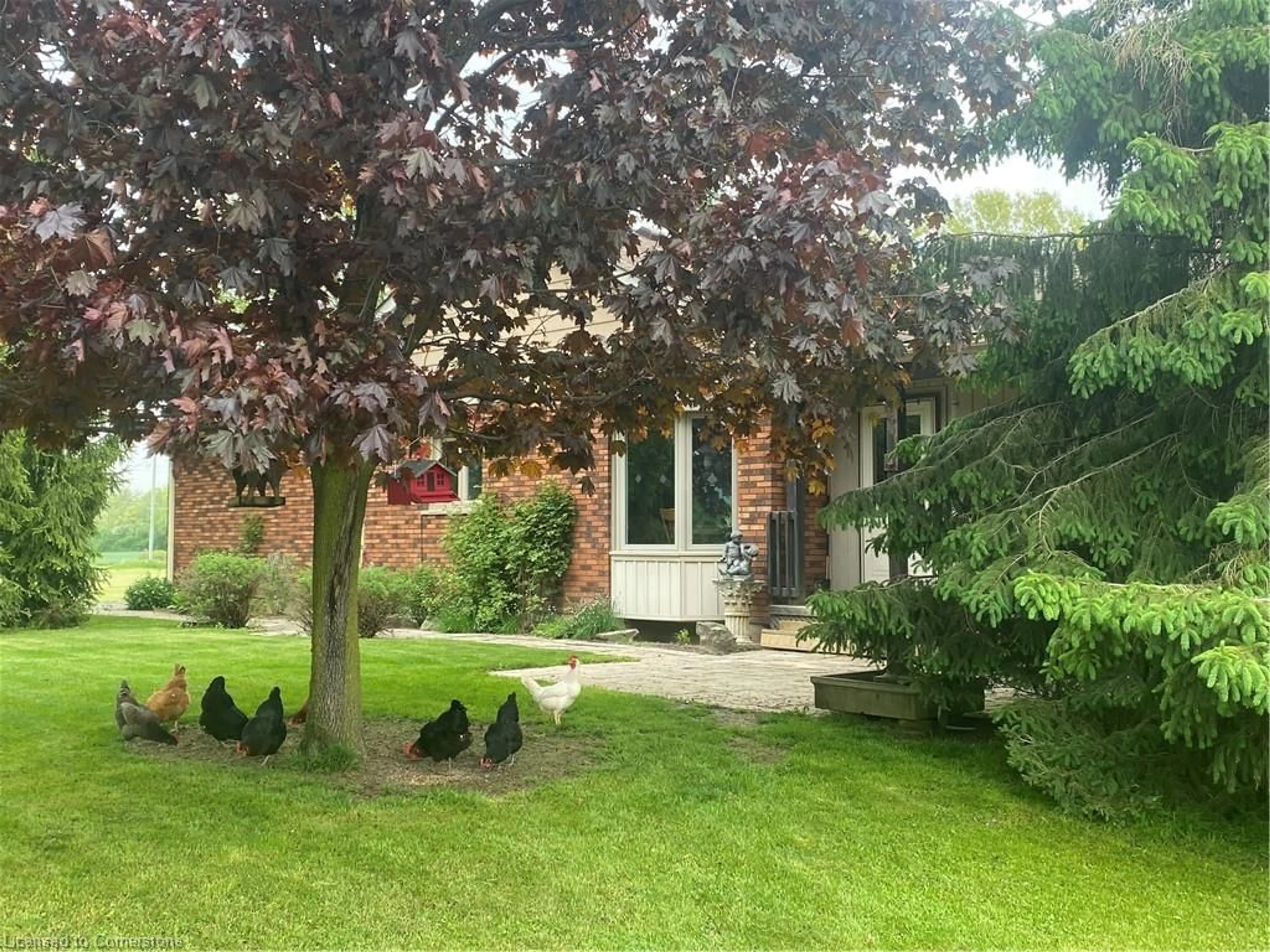 A pic from outside/outdoor area/front of a property/back of a property/a pic from drone, street for 120 Pauline Johnson Rd, Caledonia Ontario N3W 2G9