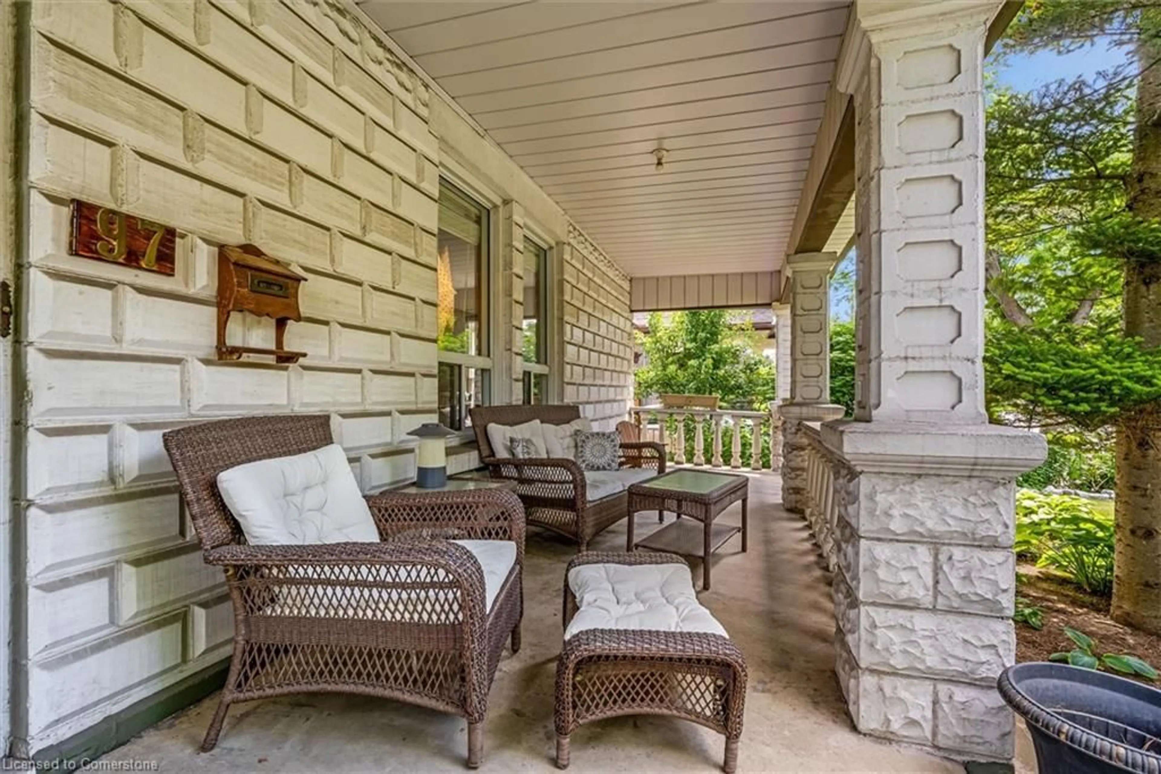 Patio, street for 97 Maplewood Ave, Hamilton Ontario L8M 1X1