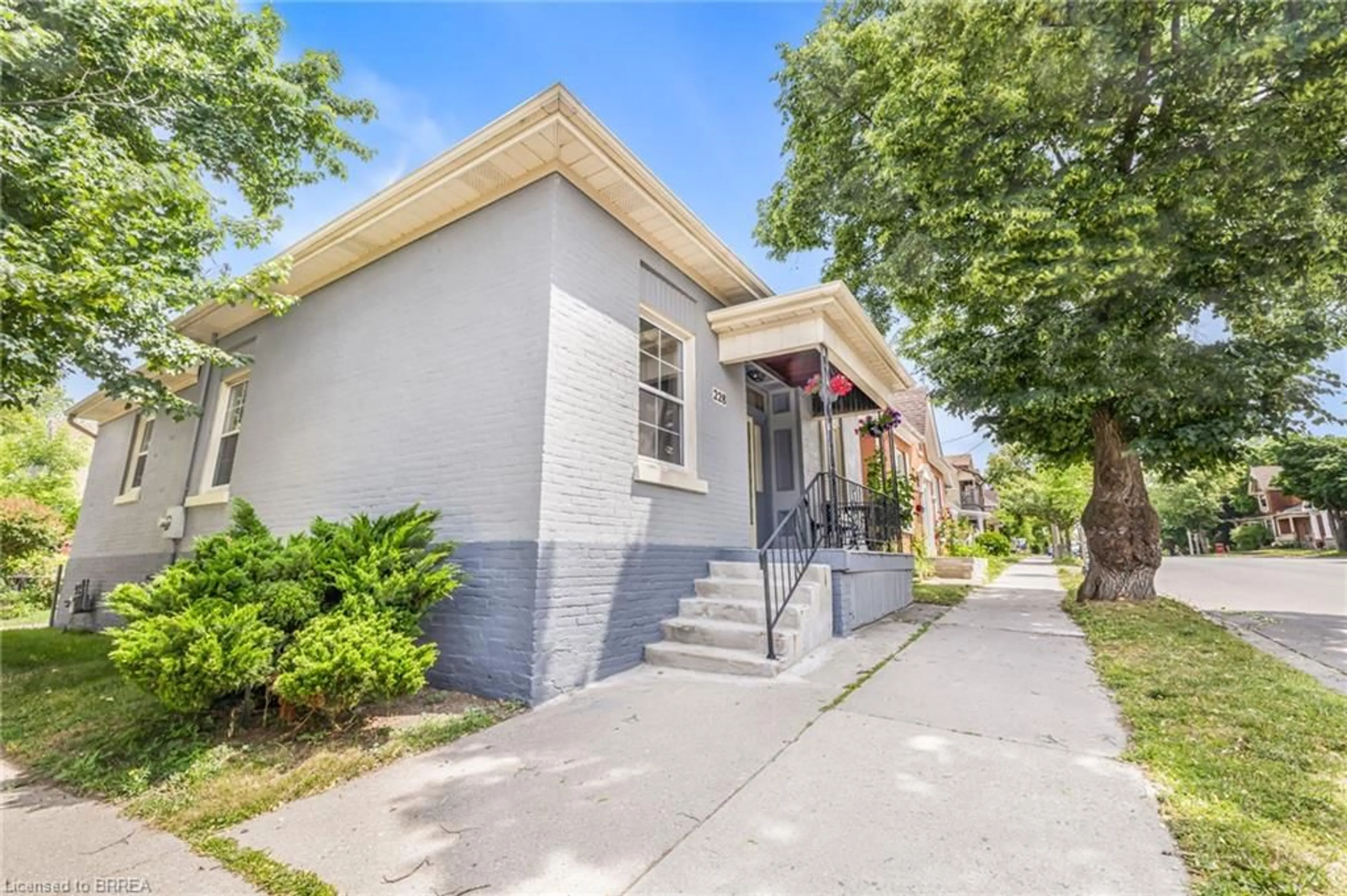 Home with brick exterior material, street for 228 Dalhousie St, Brantford Ontario N3S 3T9
