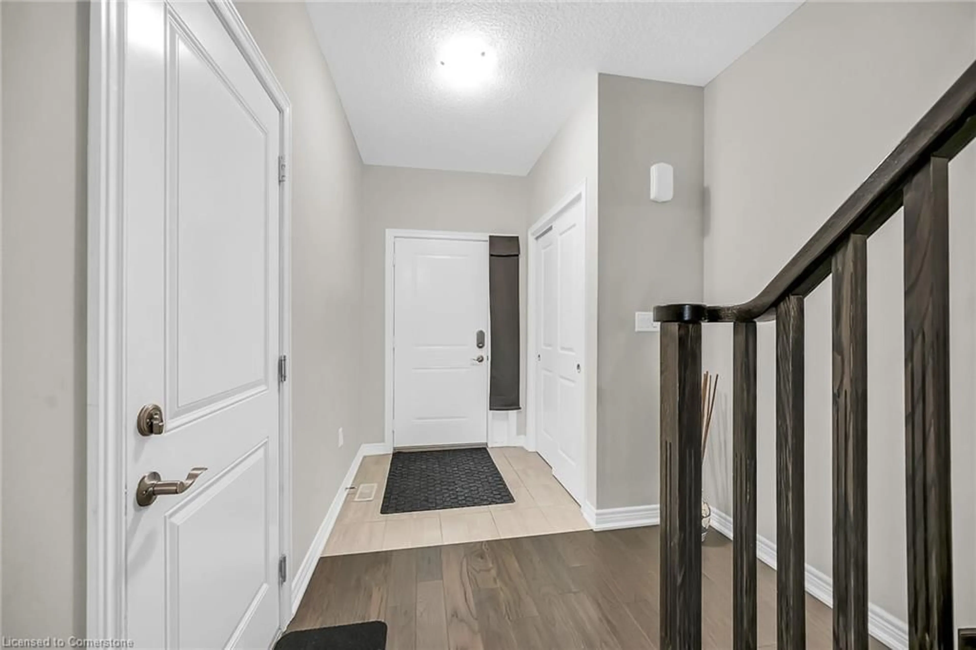 Indoor entryway for 55 Rockledge Dr, Hannon Ontario L0R 1P0