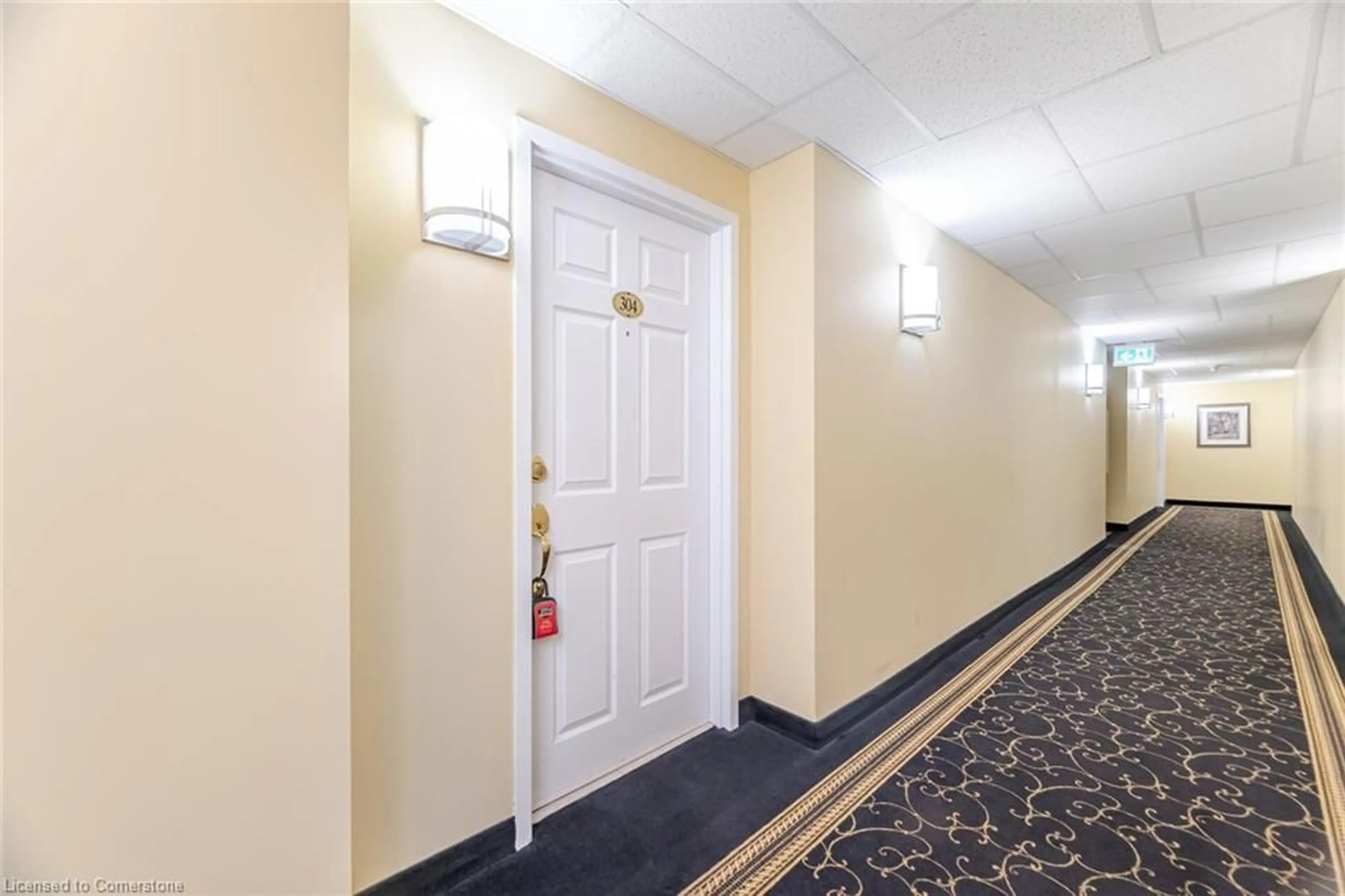 Indoor foyer for 216 Plains Rd #304, Burlington Ontario L7T 4M3