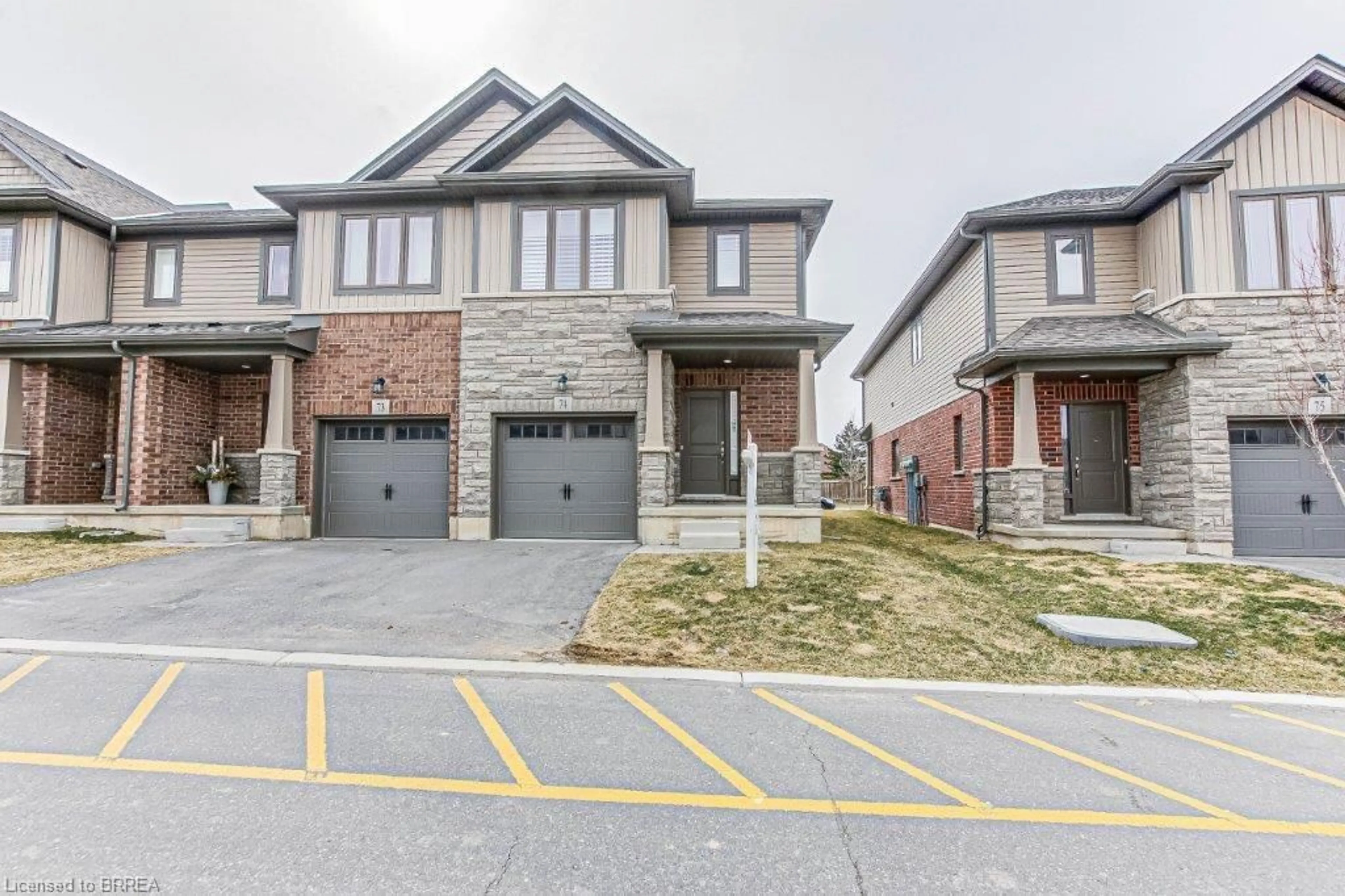 Home with brick exterior material, street for 77 Diana Ave #74, Brantford Ontario N3T 0R6