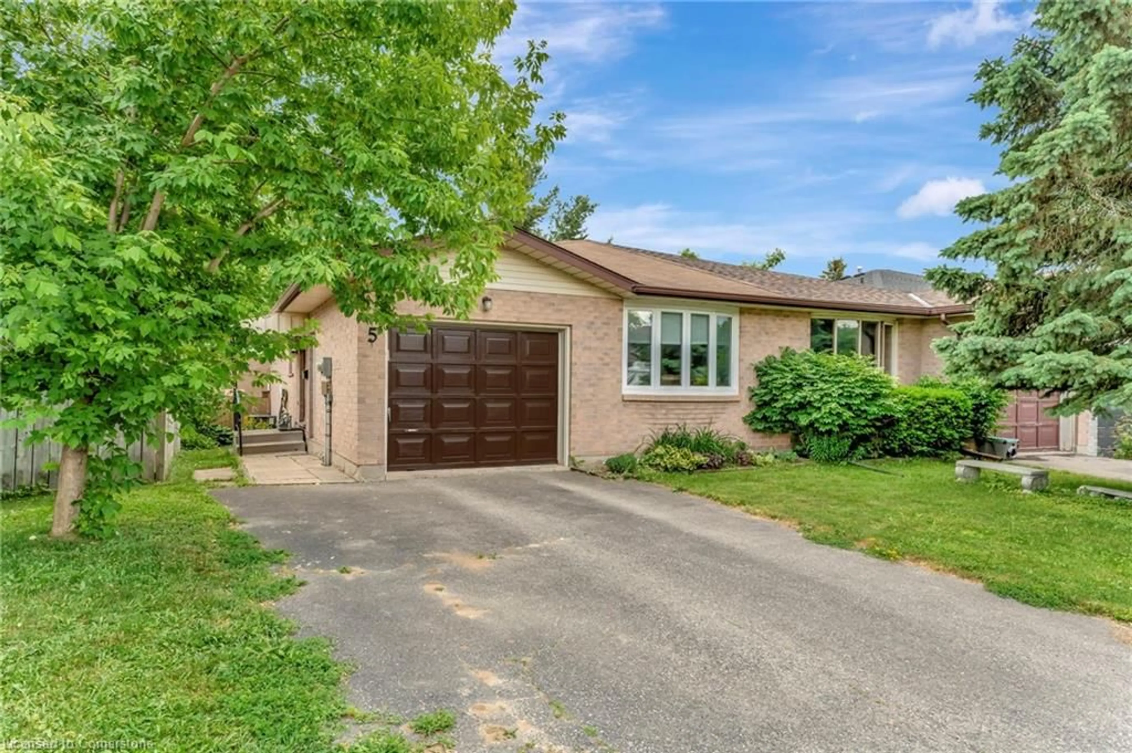 Home with brick exterior material, street for 5 Marcon Crt, Kitchener Ontario N2E 3G2