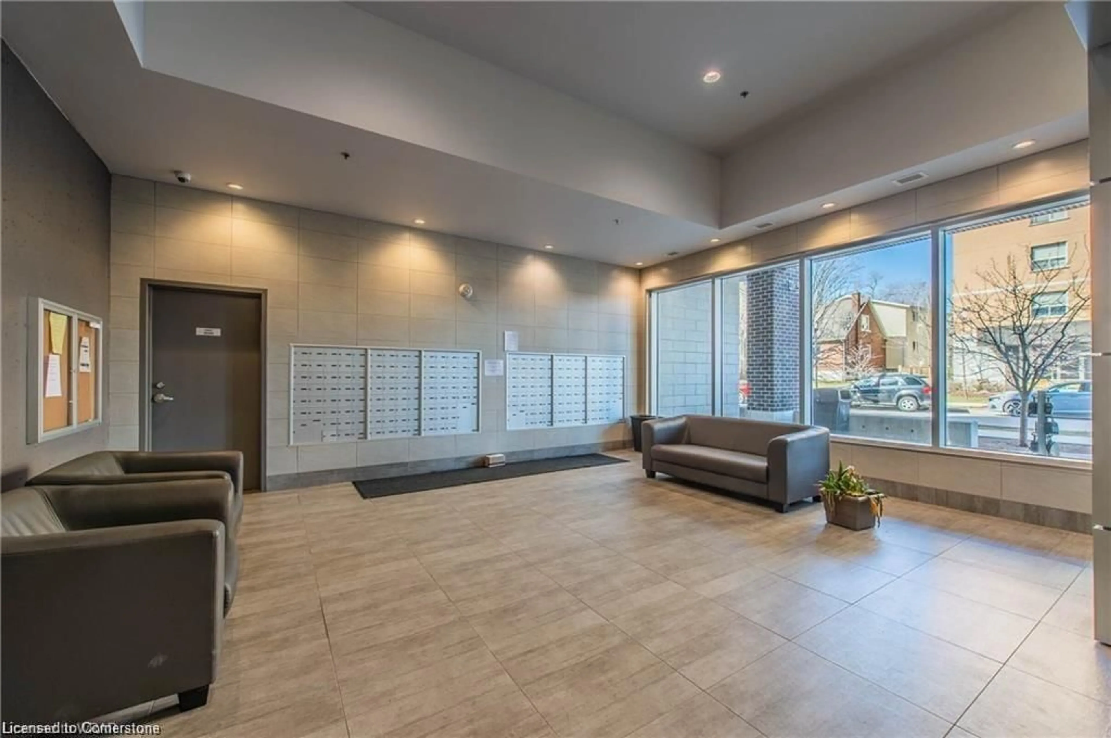 Indoor foyer for 318 Spruce St #1804, Waterloo Ontario N2L 3M6
