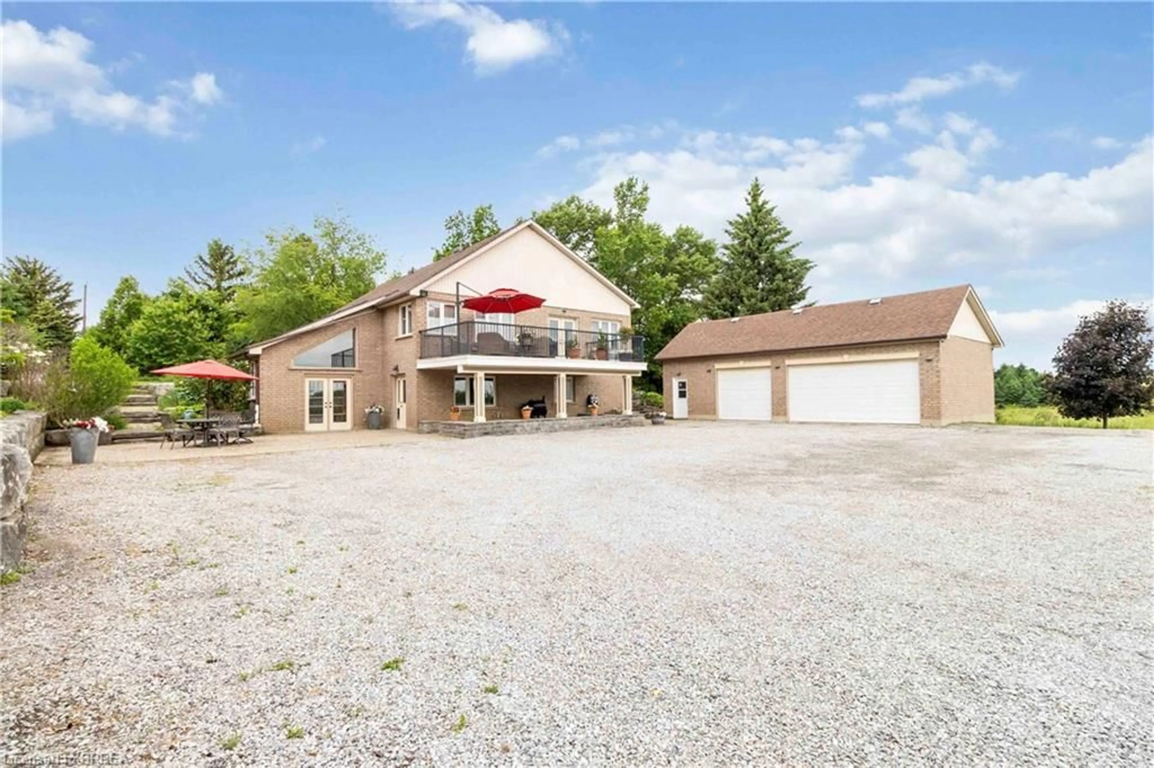 Unknown for 221 Old Onondaga Rd, Brantford Ontario N3T 5L4