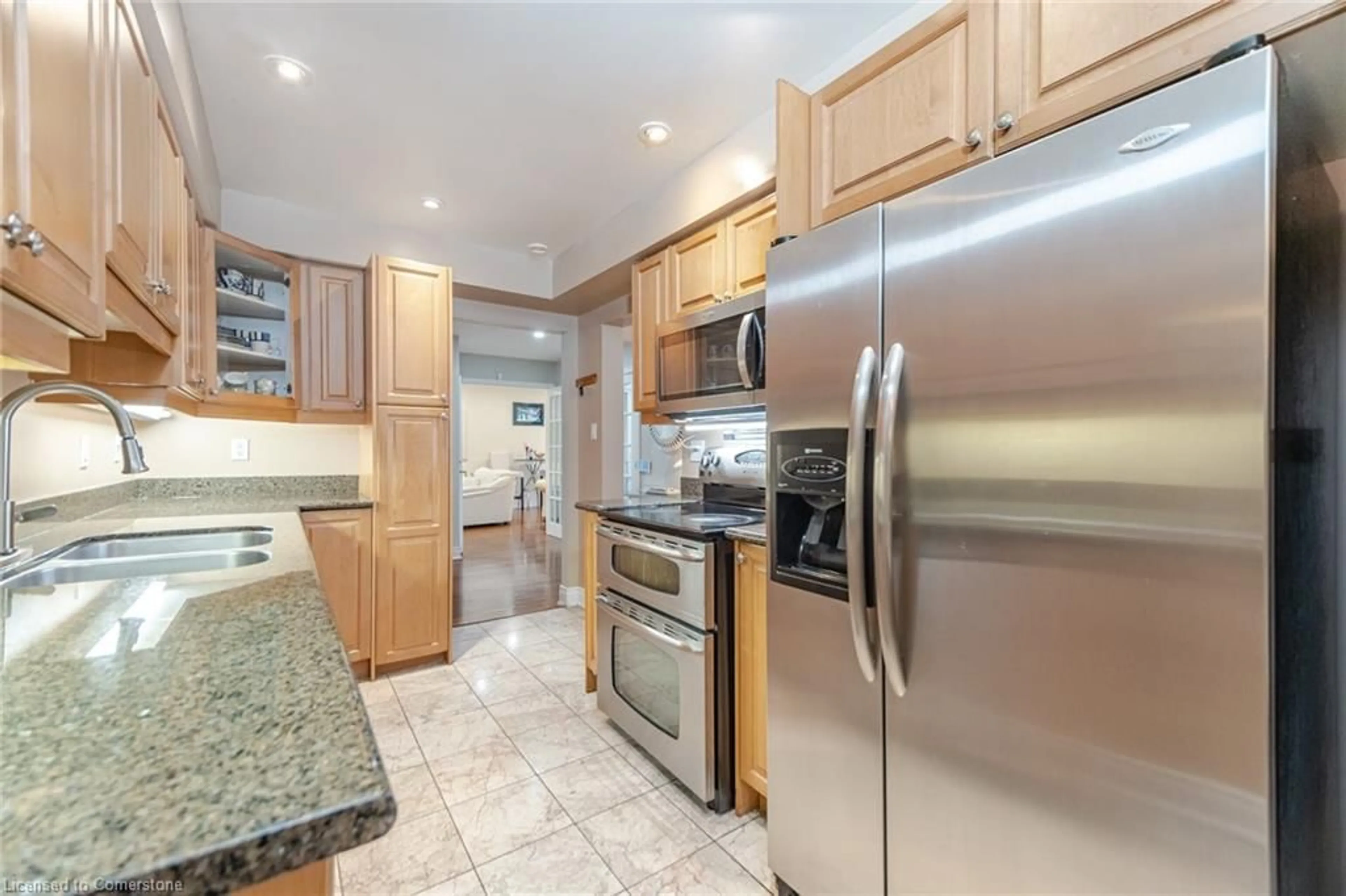 Standard kitchen, ceramic/tile floor for 3 Placentia Blvd, Toronto Ontario M1S 3Z4