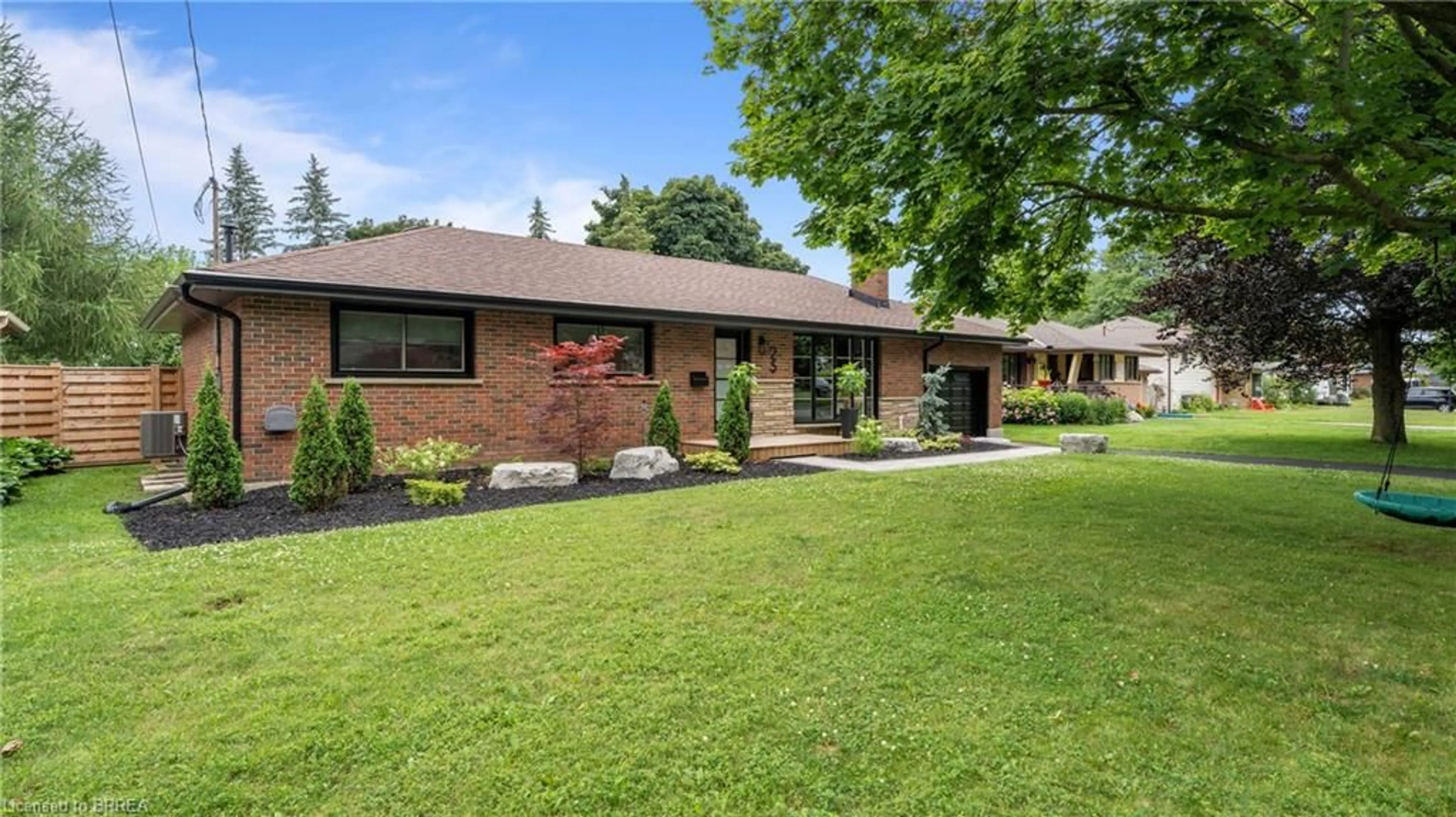 Home with brick exterior material, street for 25 Seneca Cres, Brantford Ontario N3R 1K3