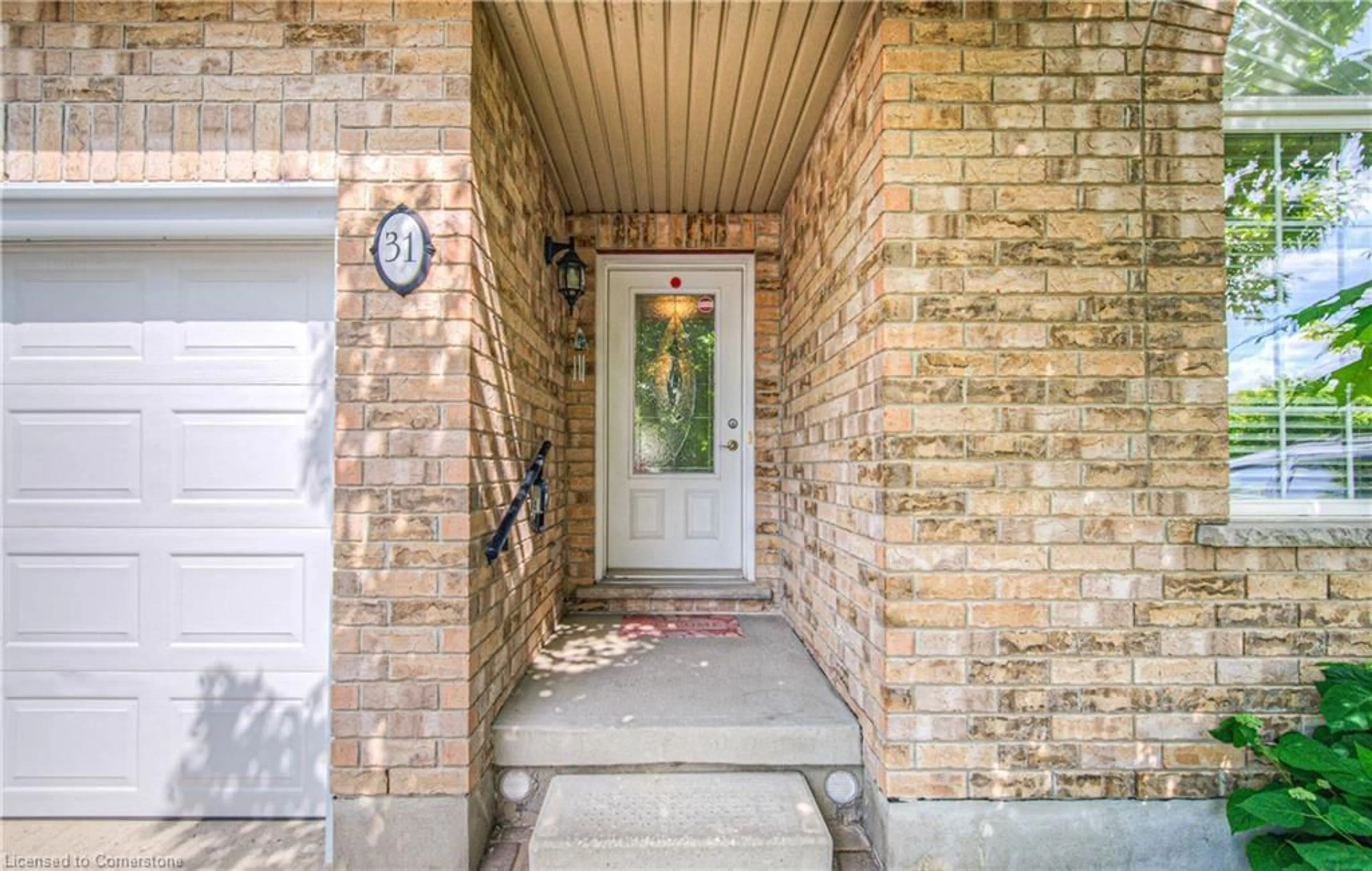 Indoor entryway for 35 Green Gate Blvd #31, Cambridge Ontario N1T 0A3