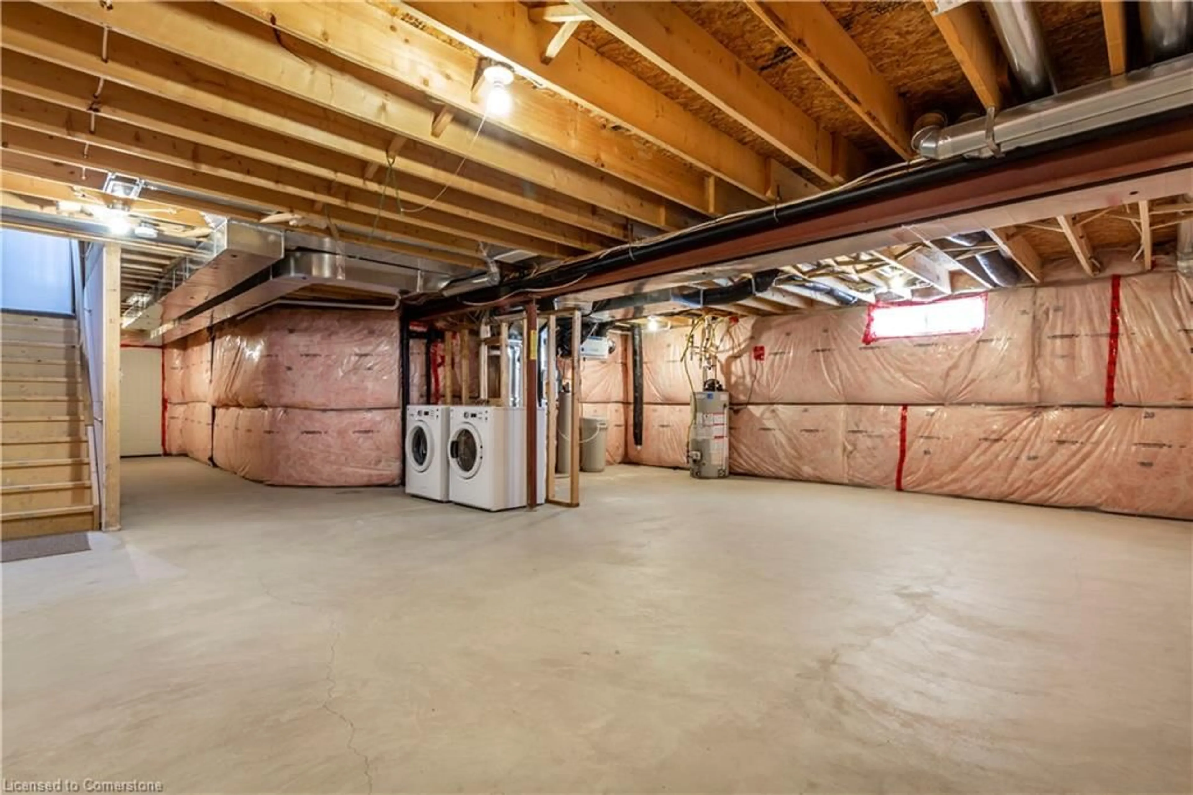 Indoor garage for 508 Netherwood Cres, Kitchener Ontario N2P 0B6