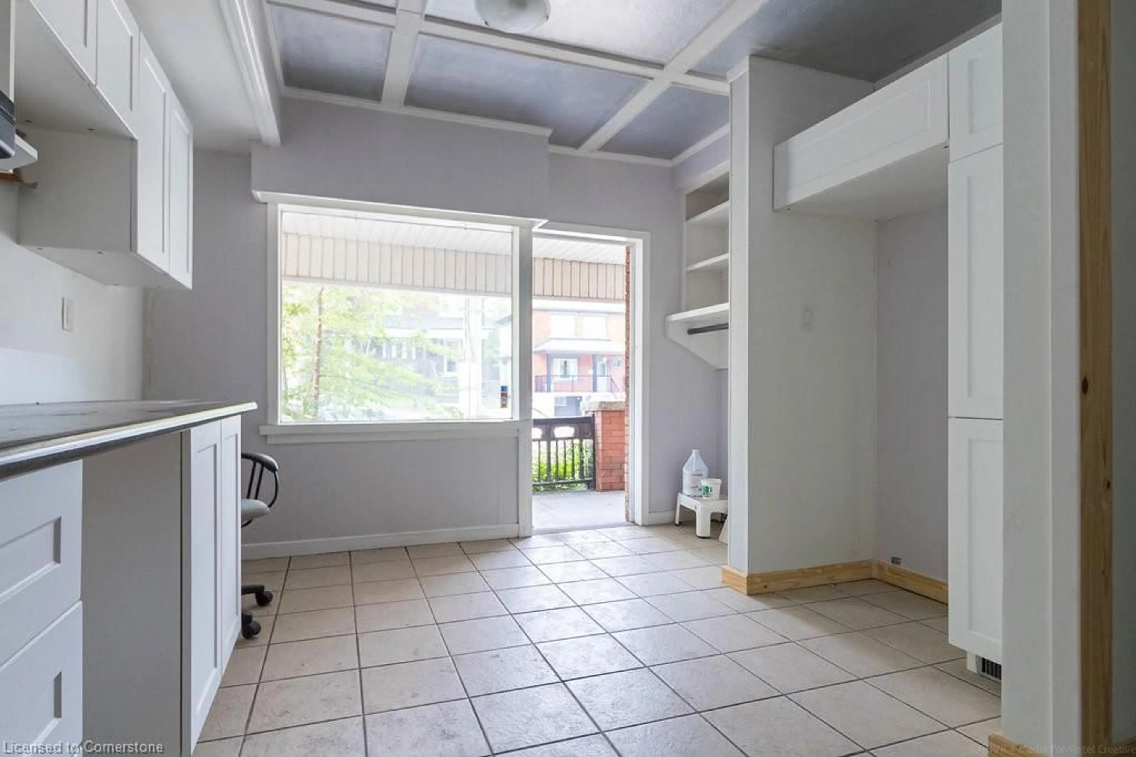 A pic of a room for 428 Aberdeen Ave, Hamilton Ontario L8P 2S2