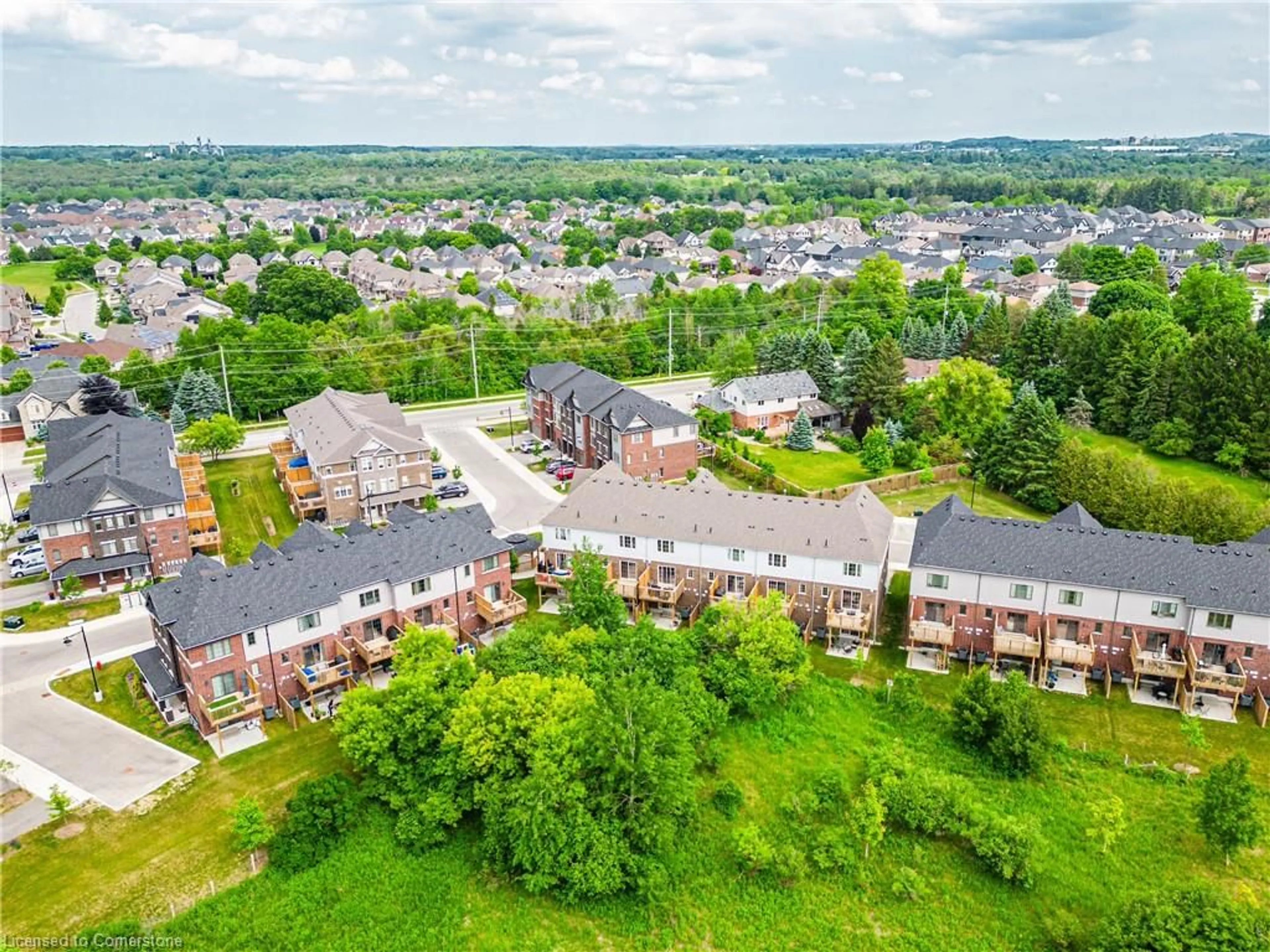 A pic from outside/outdoor area/front of a property/back of a property/a pic from drone, unknown for 311 Woolwich St #37, Waterloo Ontario N2K 0H4