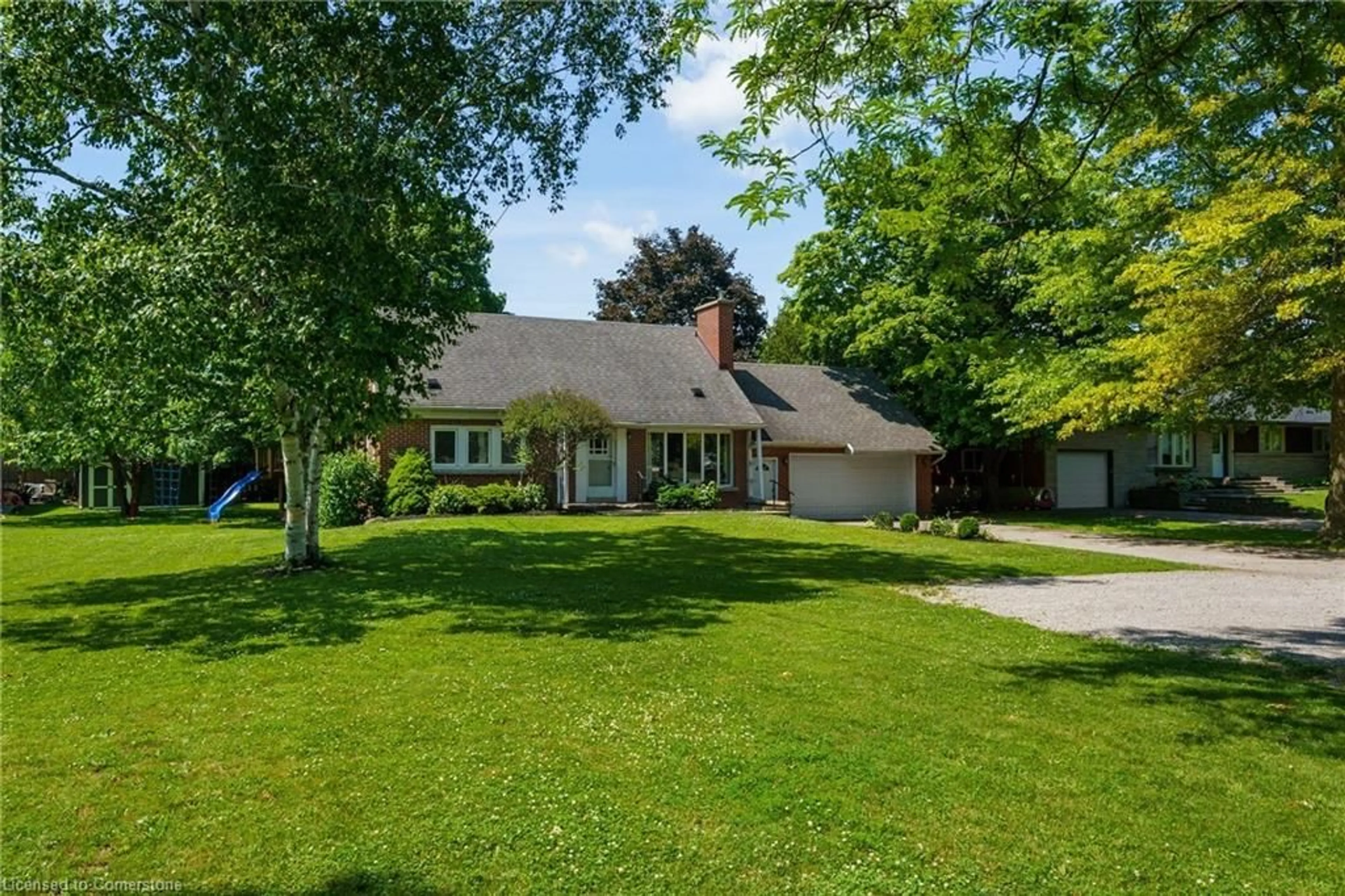 A pic from outside/outdoor area/front of a property/back of a property/a pic from drone, street for 9115 Airport Rd, Glanbrook Ontario L0R 1W0