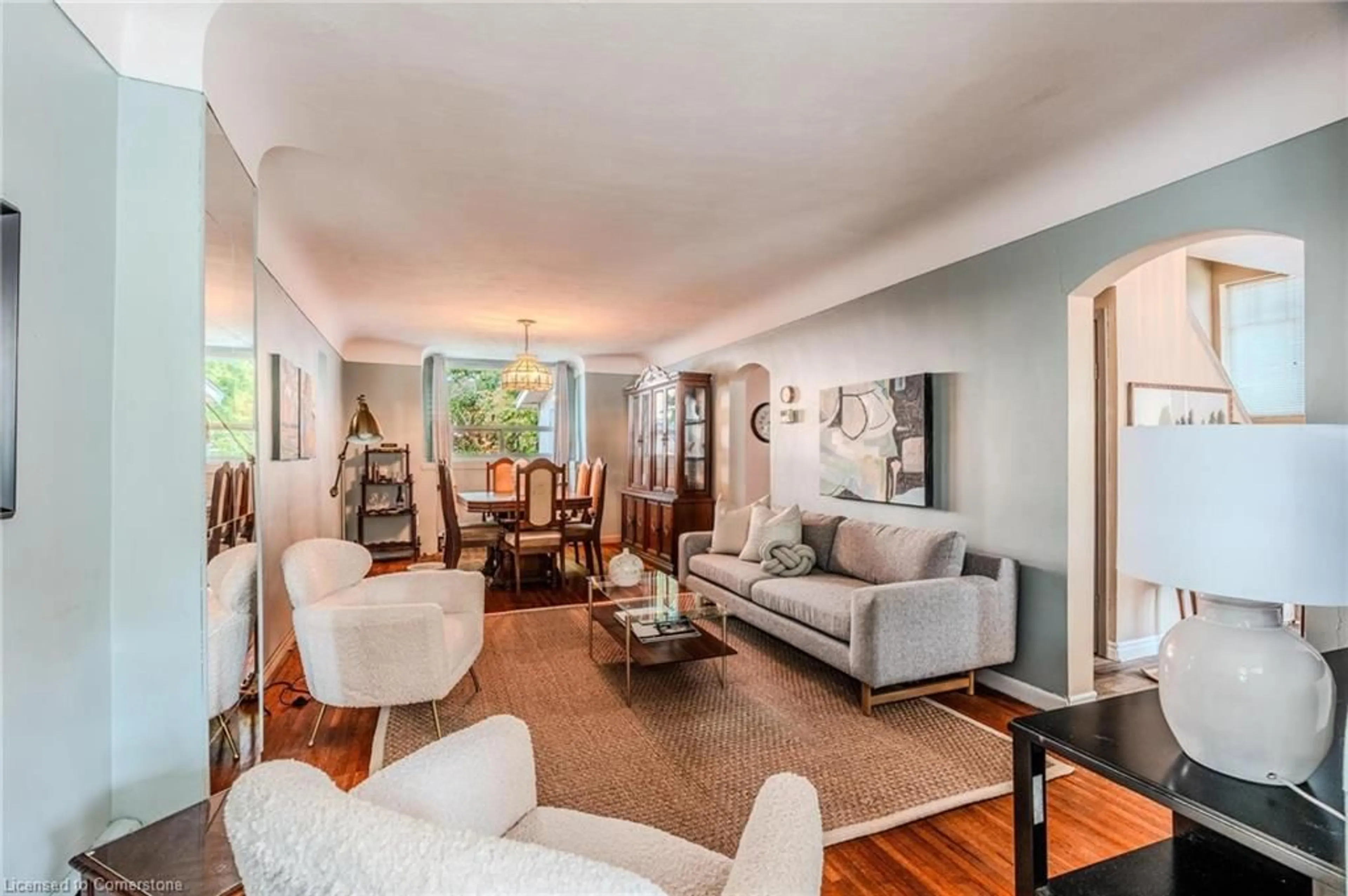 Living room with furniture, unknown for 95 Paradise Rd, Hamilton Ontario L8S 3S9