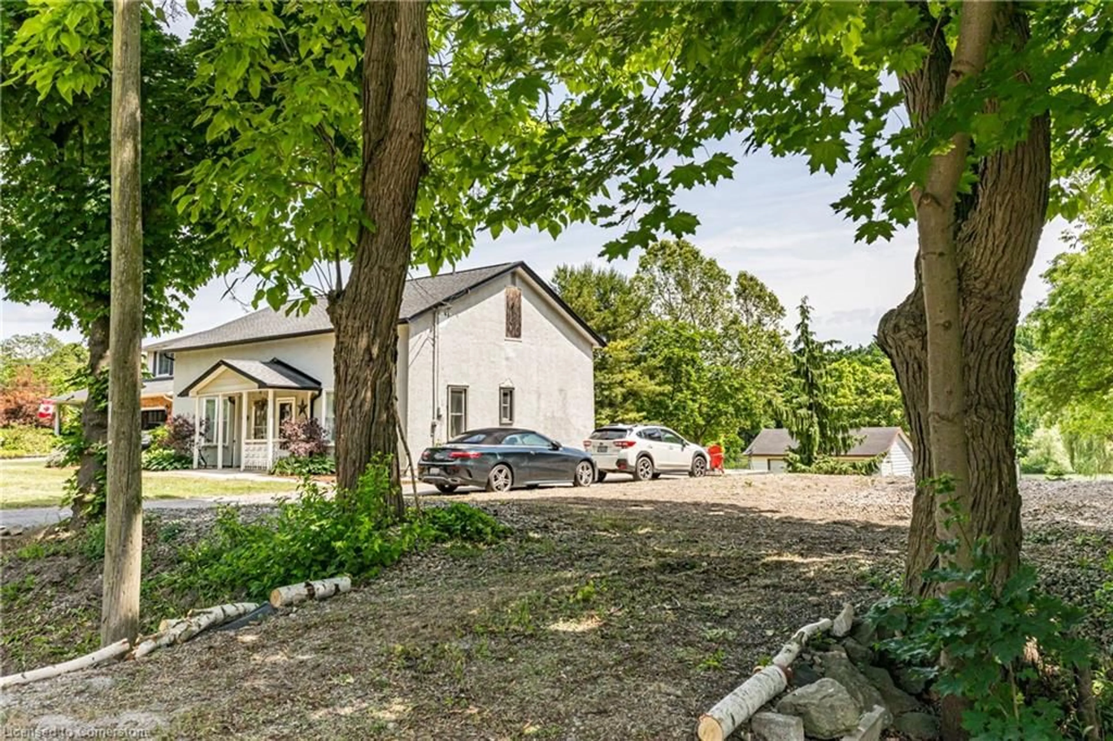 A pic from outside/outdoor area/front of a property/back of a property/a pic from drone, street for 123 Canby St, Thorold Ontario L0S 1K0