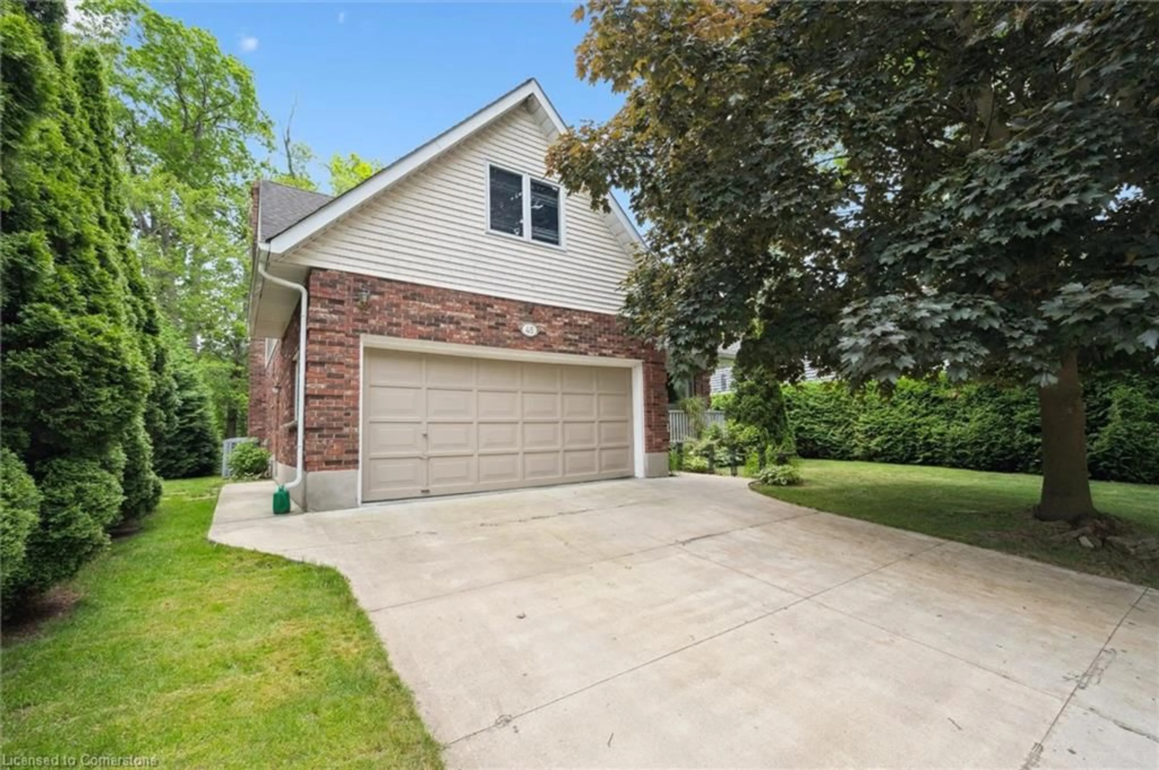 Unknown for 45 Applewood Cres, Cambridge Ontario N1S 4K1