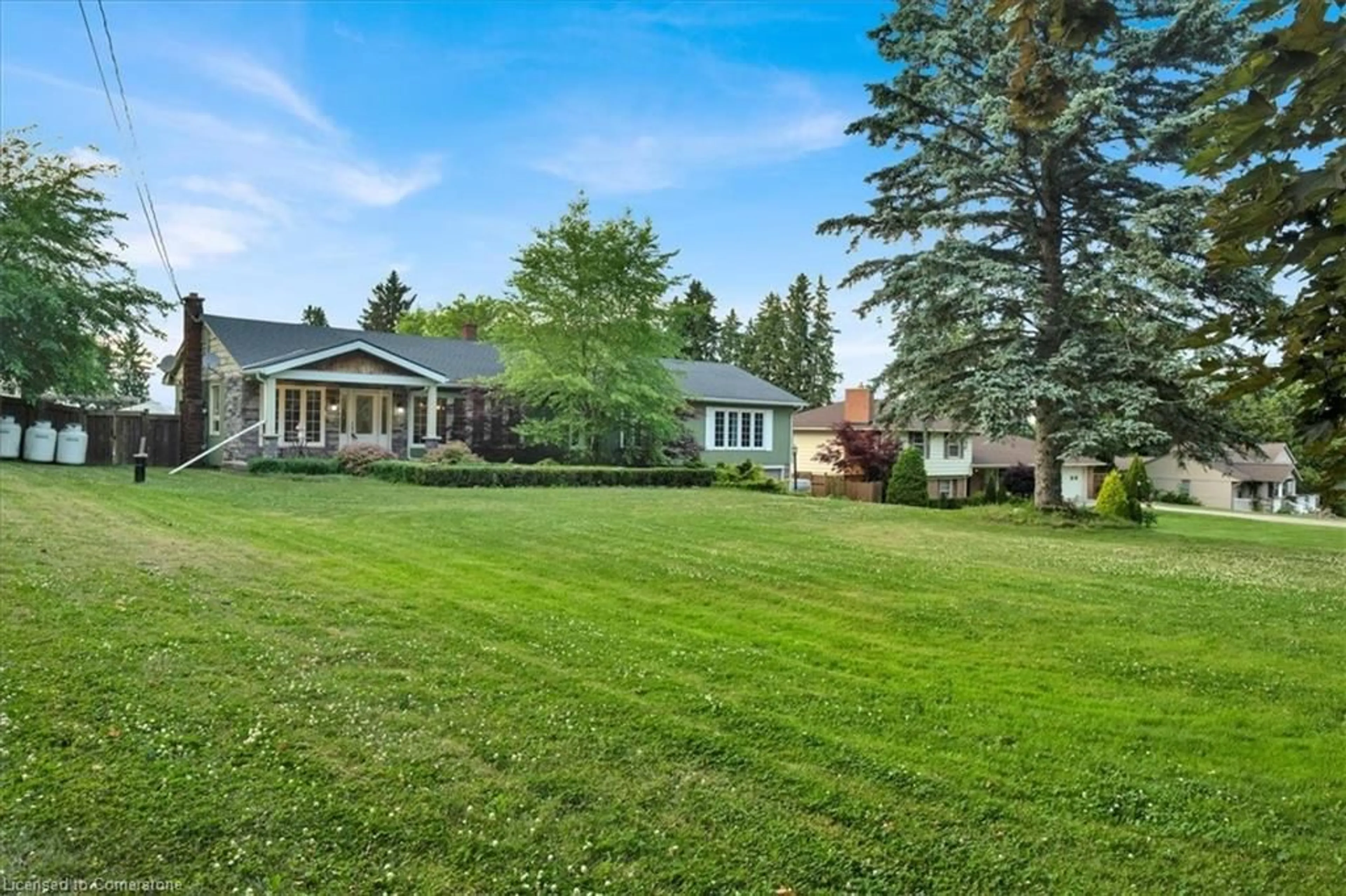 A pic from outside/outdoor area/front of a property/back of a property/a pic from drone, unknown for 311 8th Concession Rd, Carlisle Ontario L8N 2Z7