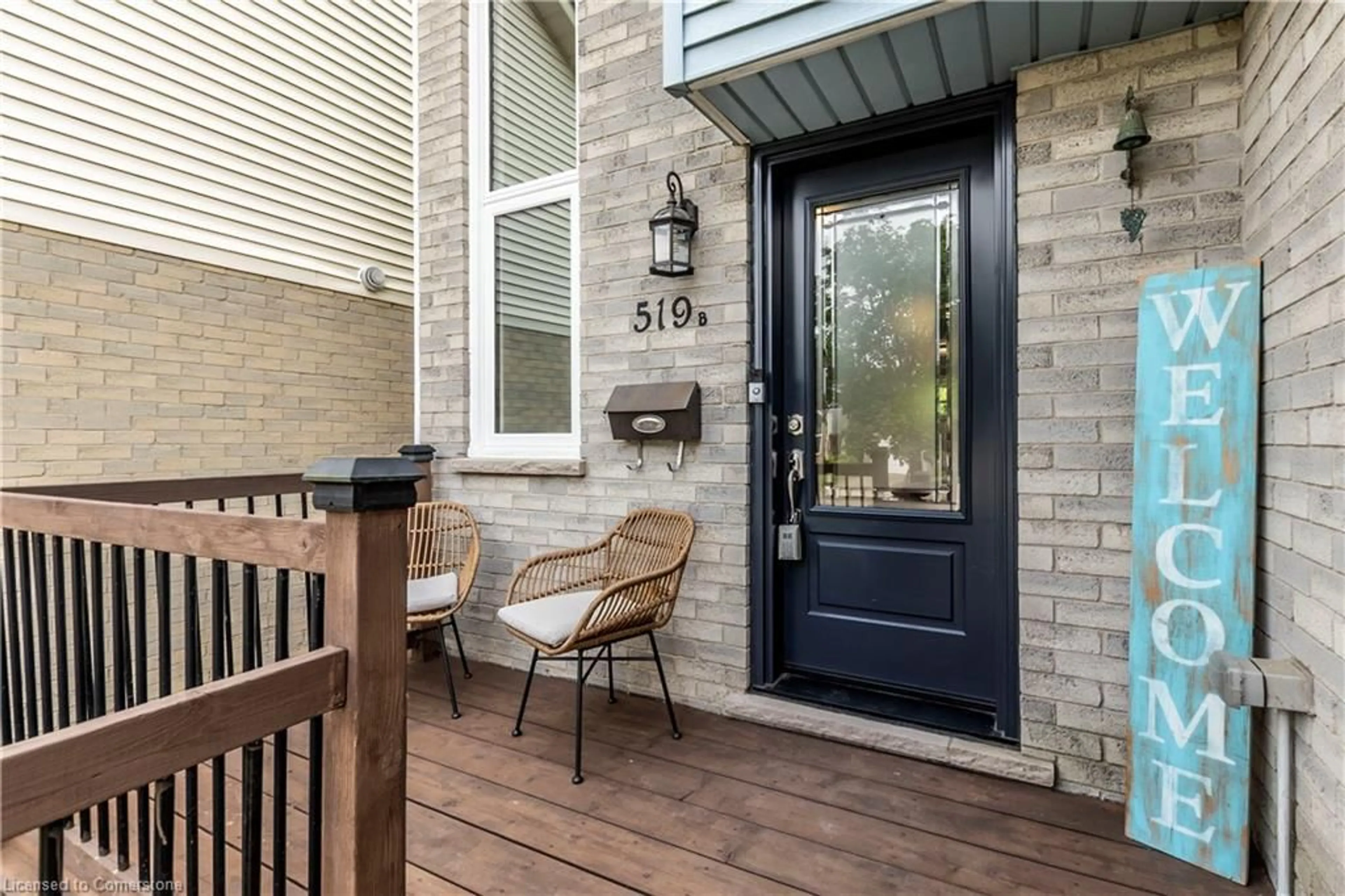Indoor entryway for 519B Rosemeadow Cres, Waterloo Ontario N2T 2A5
